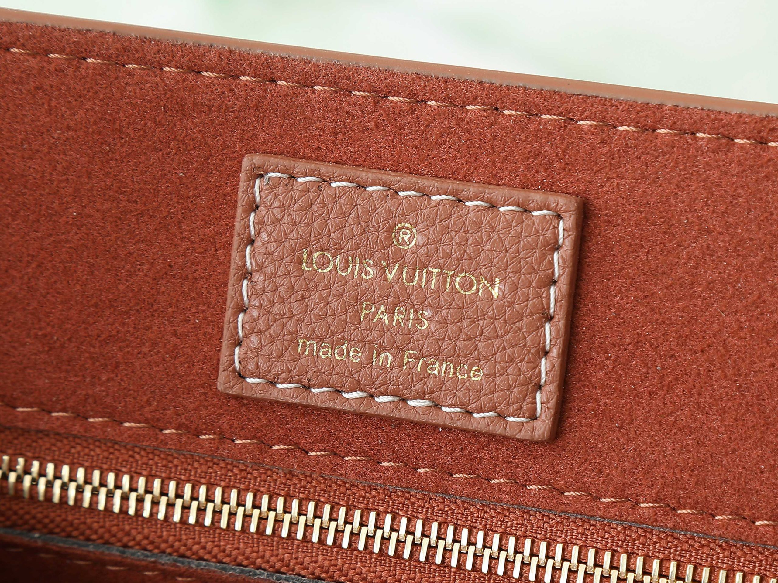Low Key Messenger Bag Cognac Calf Leather M13151
