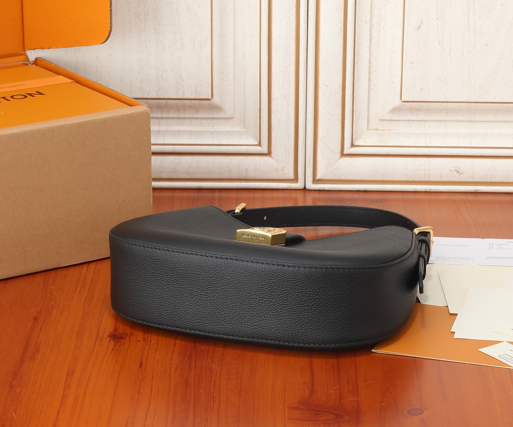 Low Key Shoulder Bag Black Grained Calfskin M24611