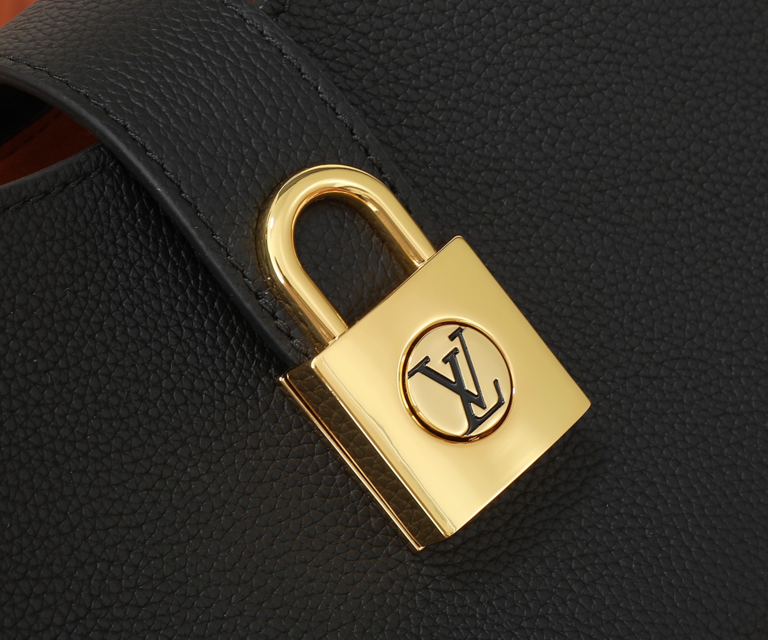 Low Key Shoulder Bag Black Grained Calfskin M24611