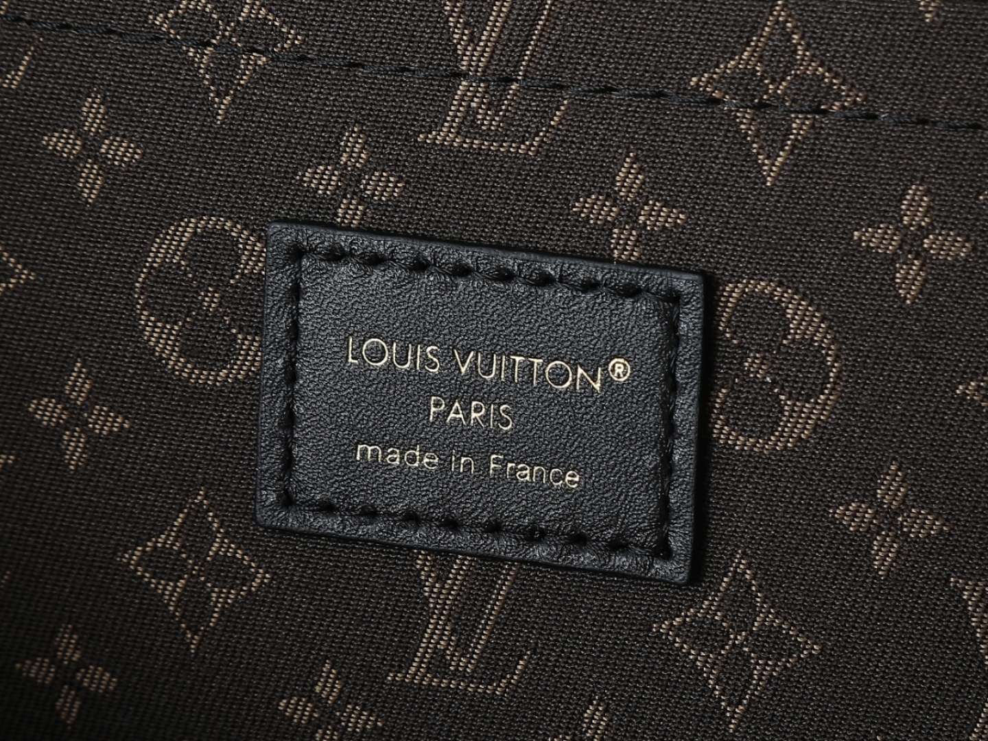 Lv Biker Mm Handbags H27 Arizona Lambskin Leather M25557