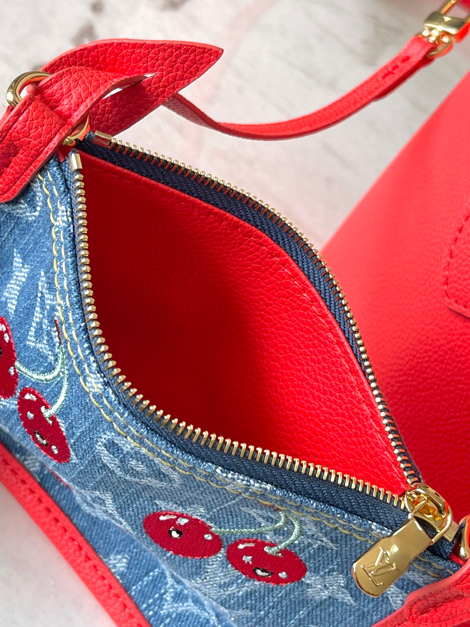 Lv X Tm Neverfull Inside Out Bb Monogram Cherry Denim M14997