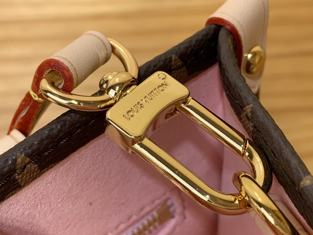 Lv X Tm Onthego Pm Cherry Blossom M13269