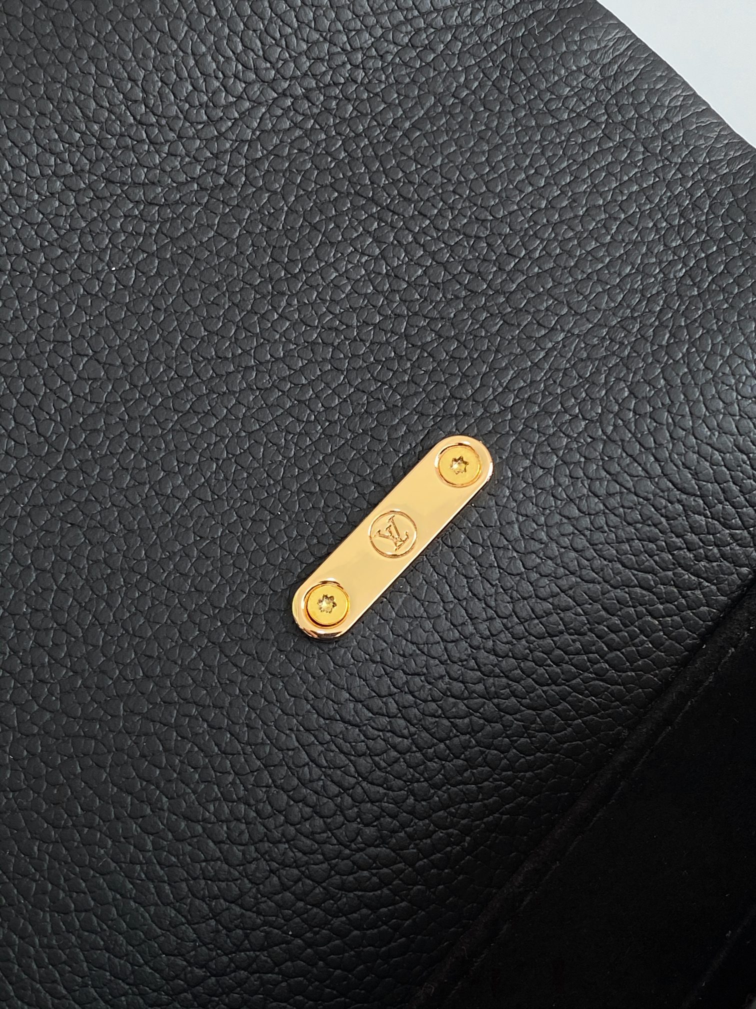 Madeleine Mm Handbag Monogram Empreinte Leather Black M45976