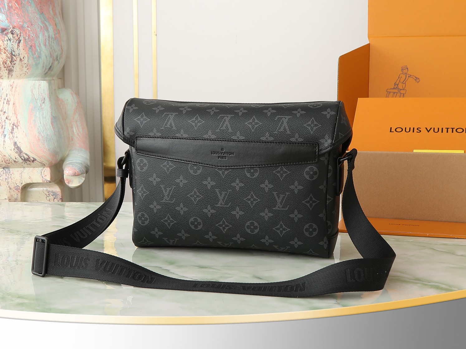 Messenger Voyager Pm Bag Black Monogram Eclips M12517