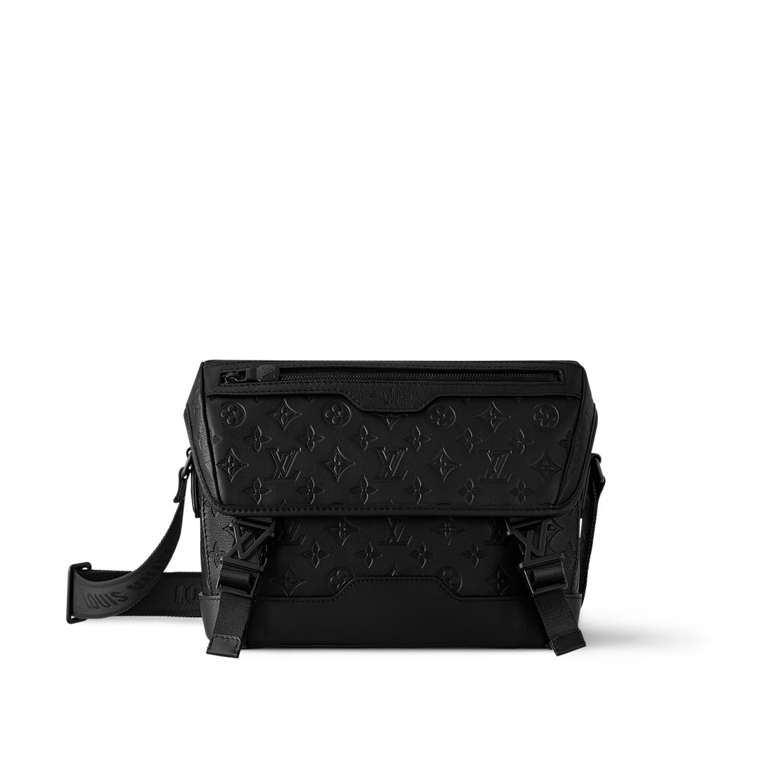 Messenger Voyager Pm Bag Black Monogram Shadow M25121