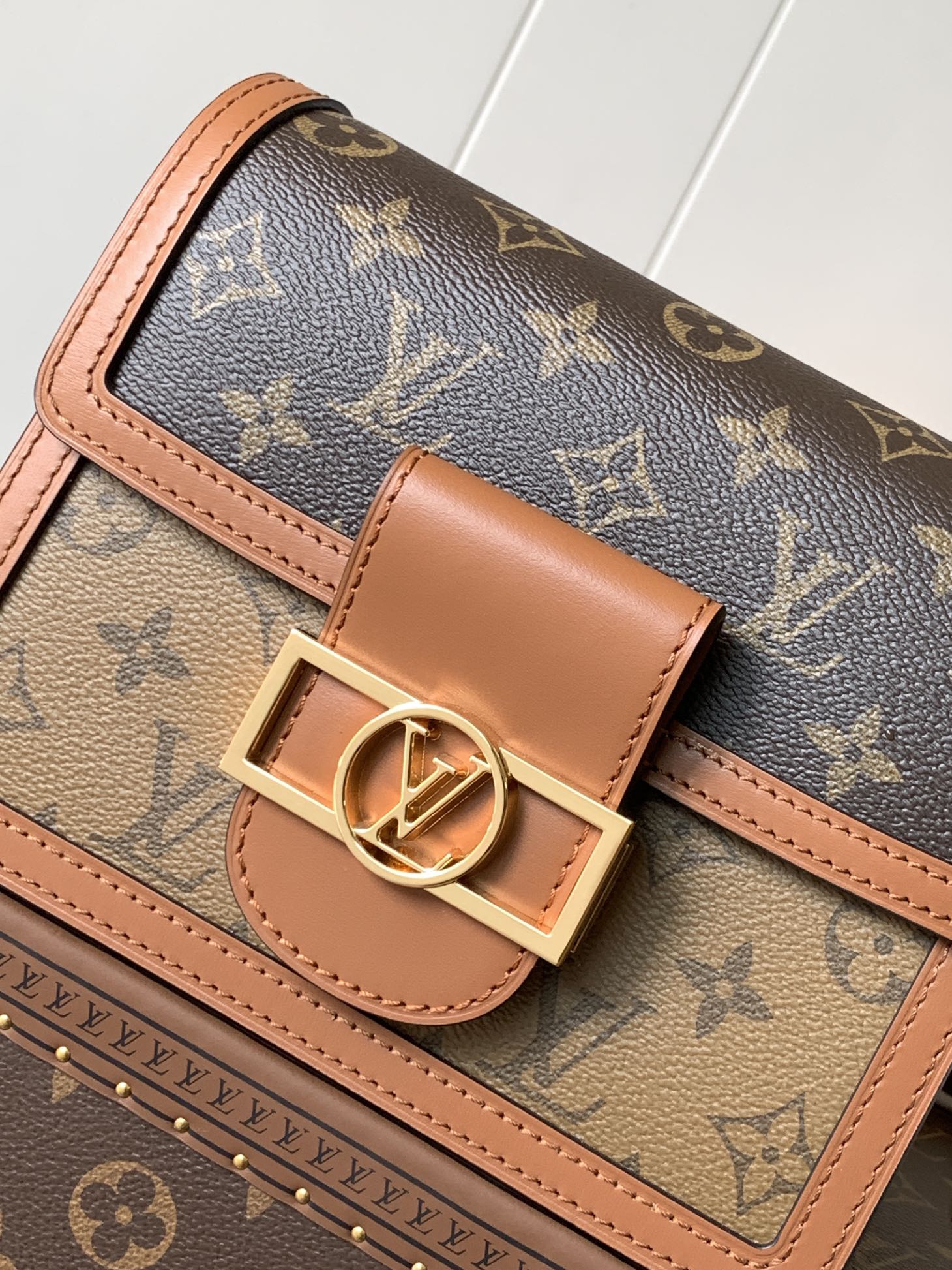 Mini Dauphine Shoulder Bag Monogram Reverse M45959