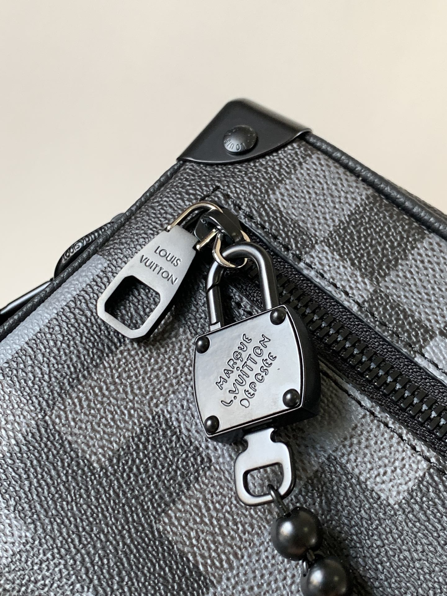 Mini Soft Trunk Bag Damoflage Black M14922