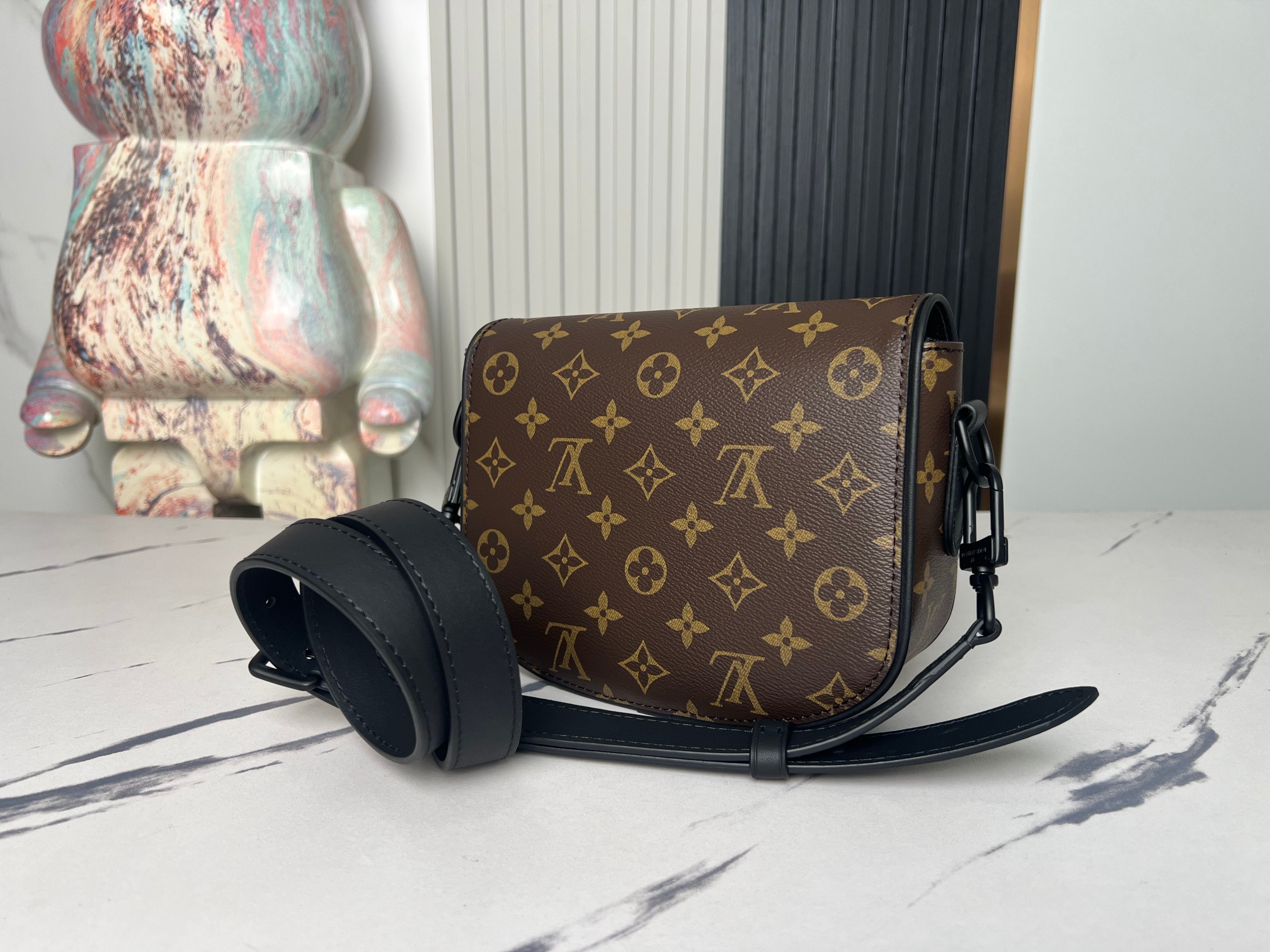 Montsouris Messenger Pm? Monogram Macassar M47060