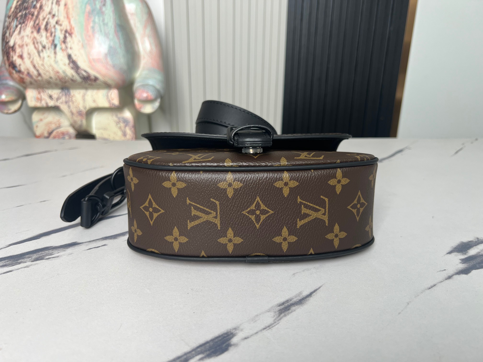 Montsouris Messenger Pm? Monogram Macassar M47060