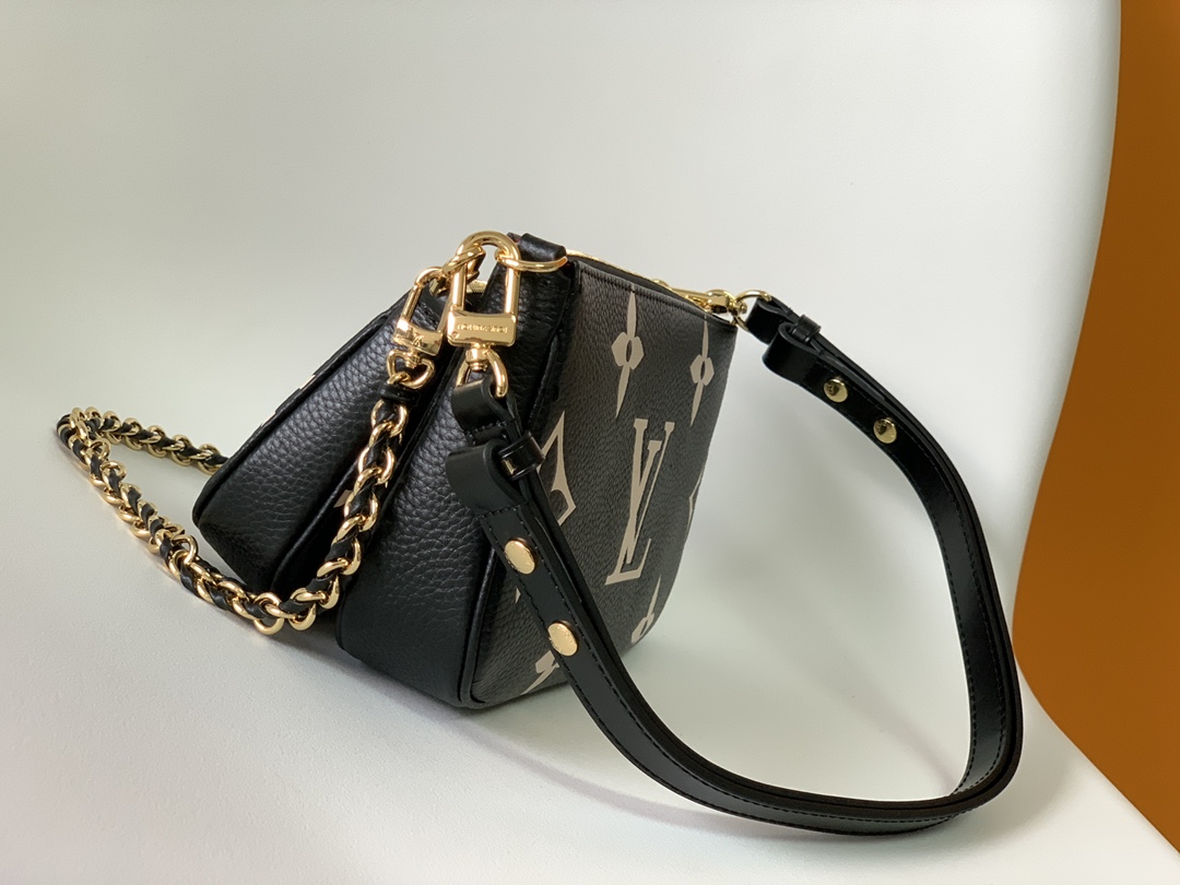 Multi Pochette Accessoires Bicolor Monogram Empreinte Leather Black M45777