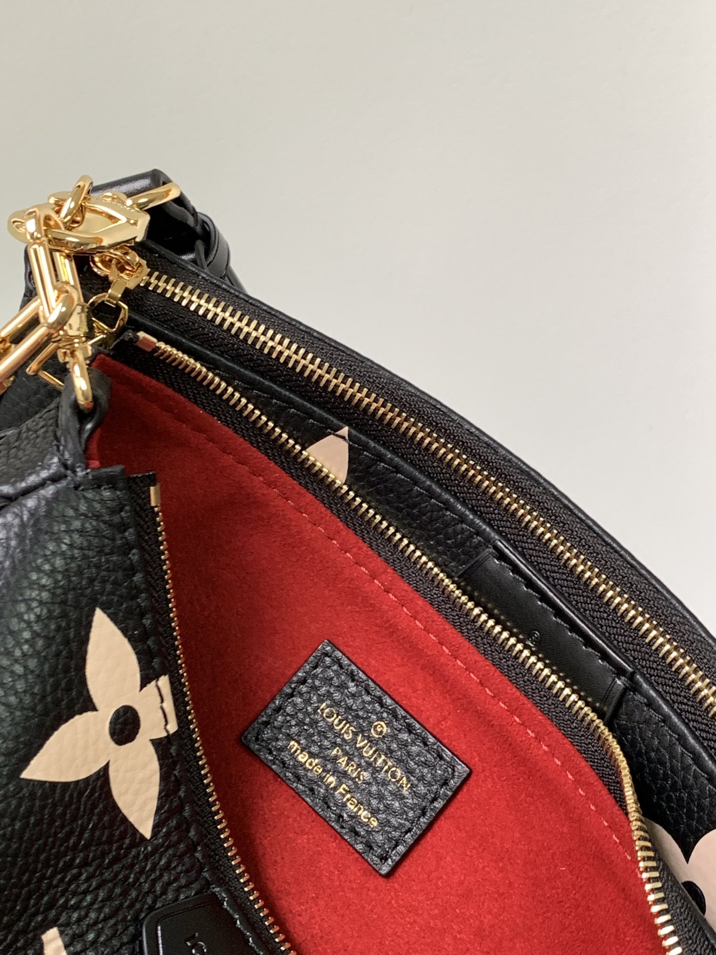 Multi Pochette Accessoires Bicolor Monogram Empreinte Leather Black M45777