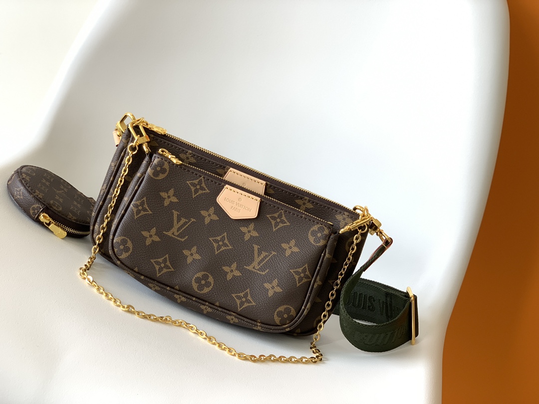Multi Pochette Accessoires Monogram Green Strap M44813