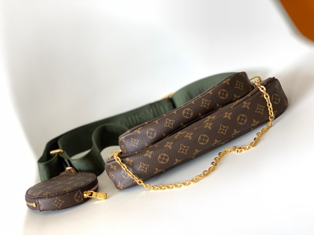 Multi Pochette Accessoires Monogram Green Strap M44813