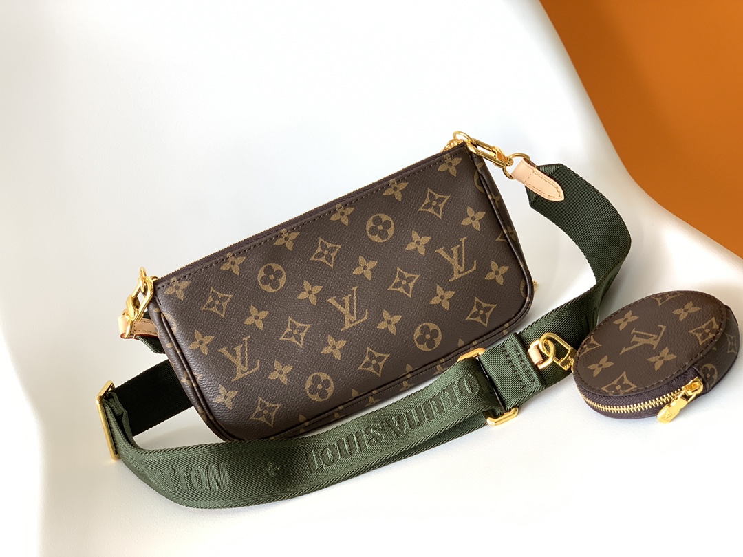 Multi Pochette Accessoires Monogram Green Strap M44813