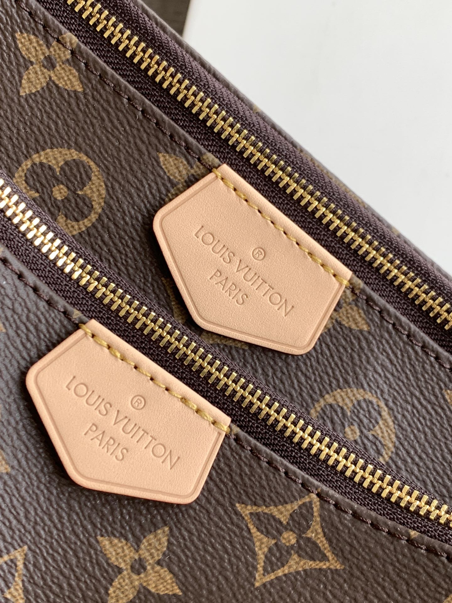 Multi Pochette Accessoires Monogram Green Strap M44813