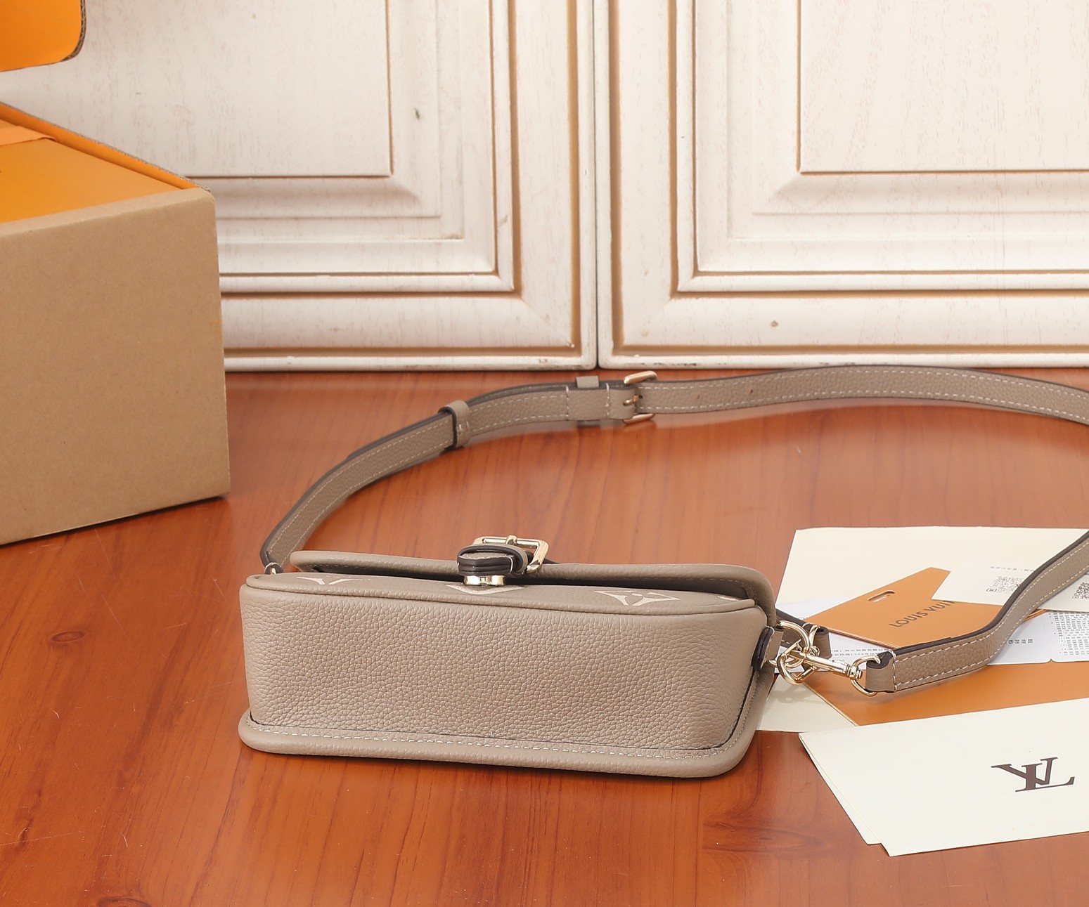 Nano Diane Bicolor Monogram Empreinte Leather Bag Tourterelle Beige / Cream M83300