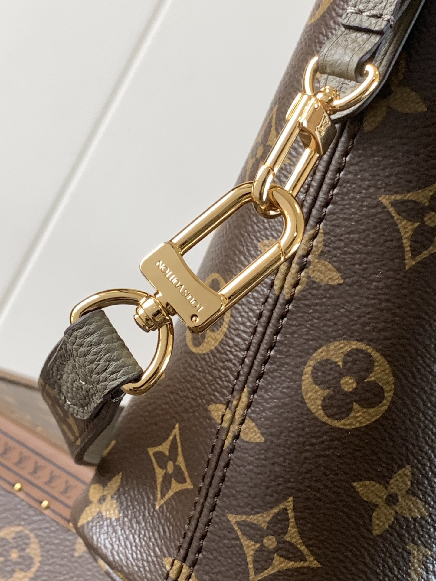 Neverfull Bandoulière Inside Out Bb Dark Fango M12109