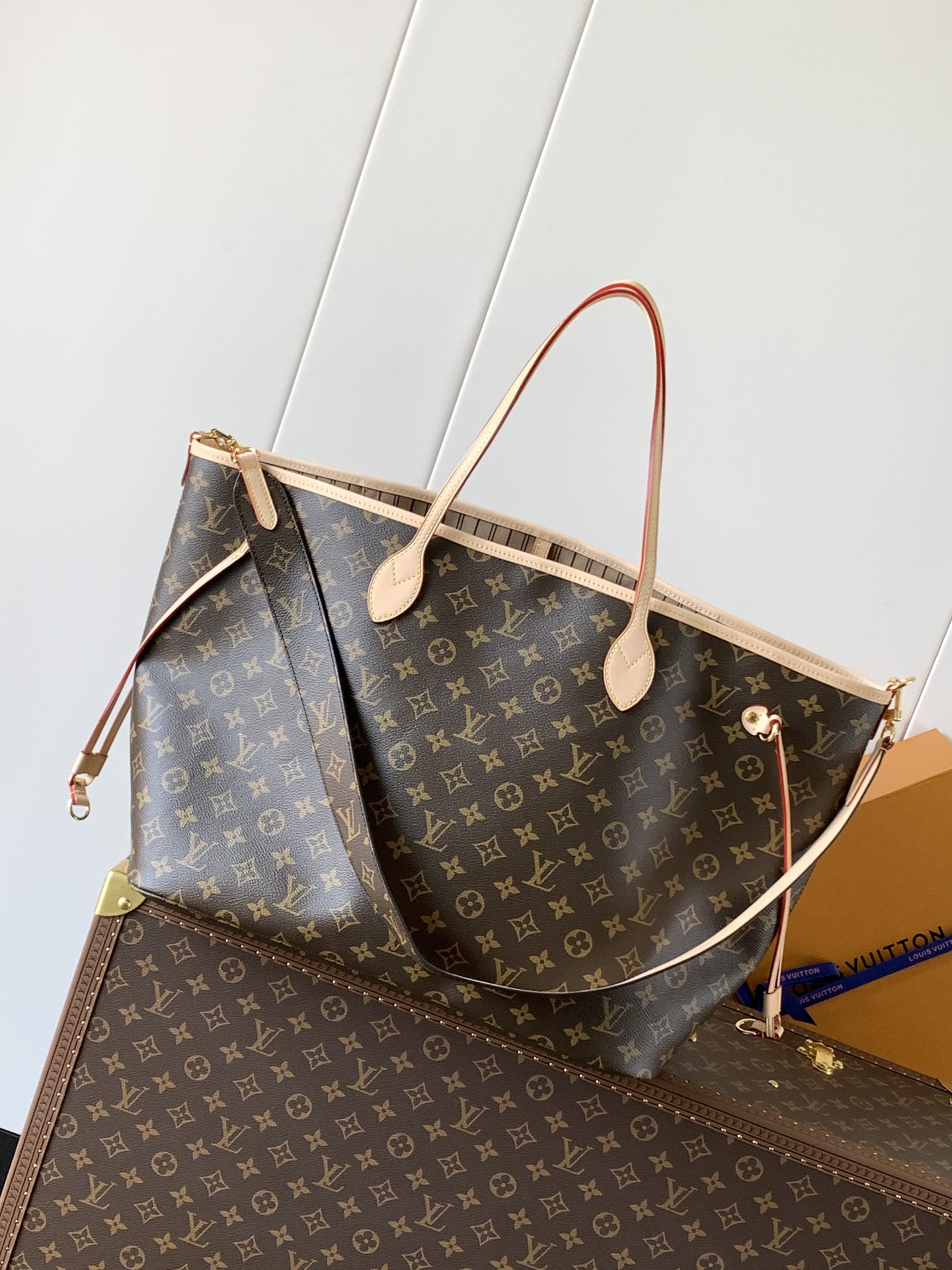 Neverfull Bandoulière Inside Out Gm Reversible M11948