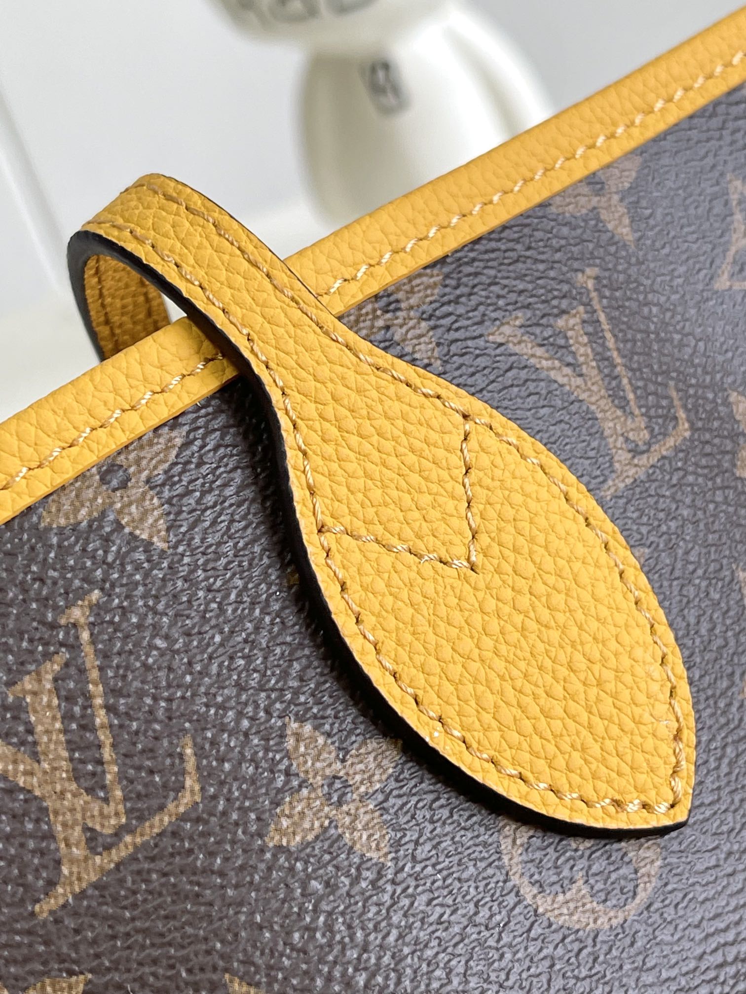 Neverfull Bandoulière Inside Out Mm Jaune M12779