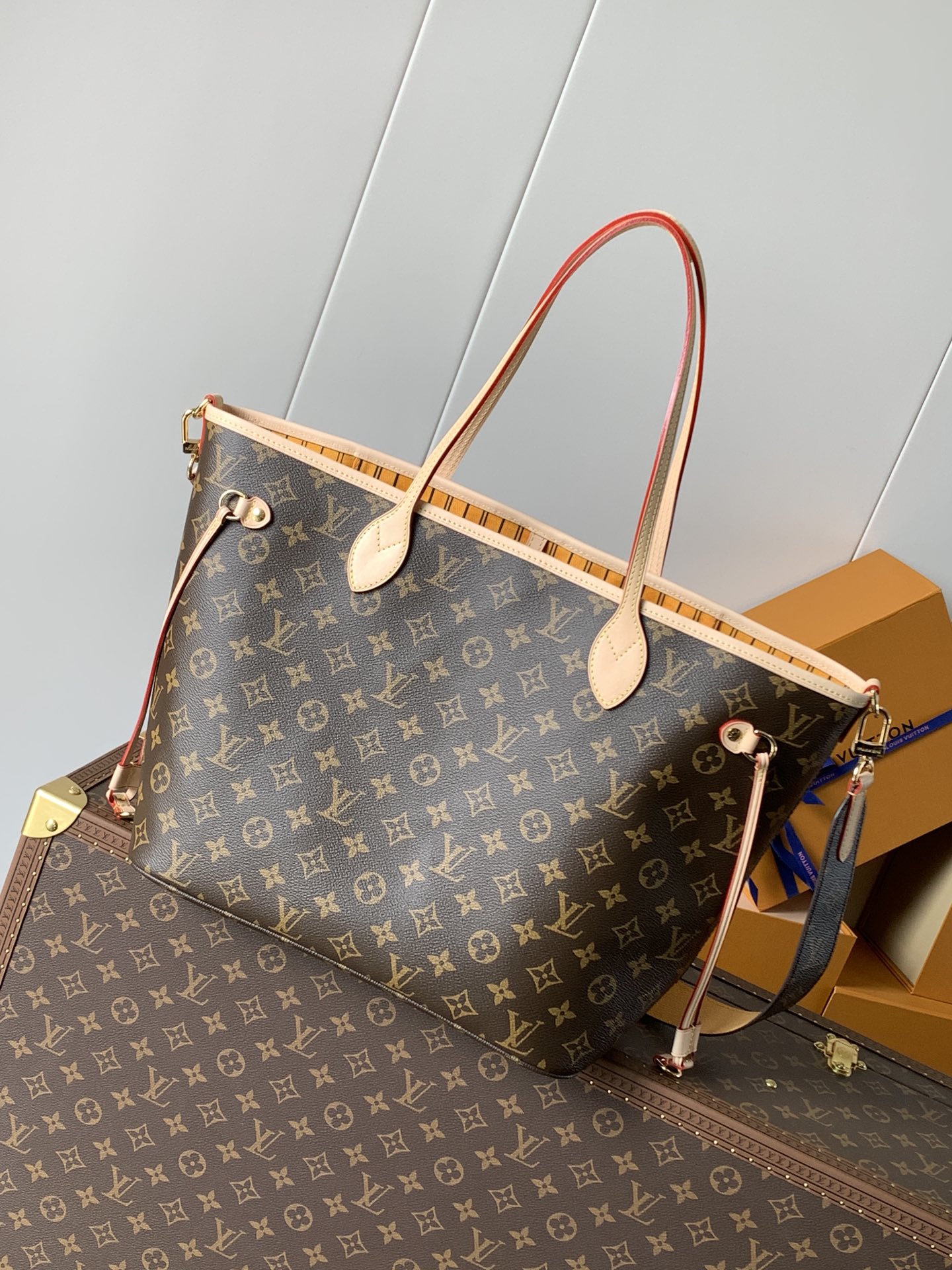 Neverfull Bandoulière Inside Out Mm Monogram Jaune Safran Reversible M11947