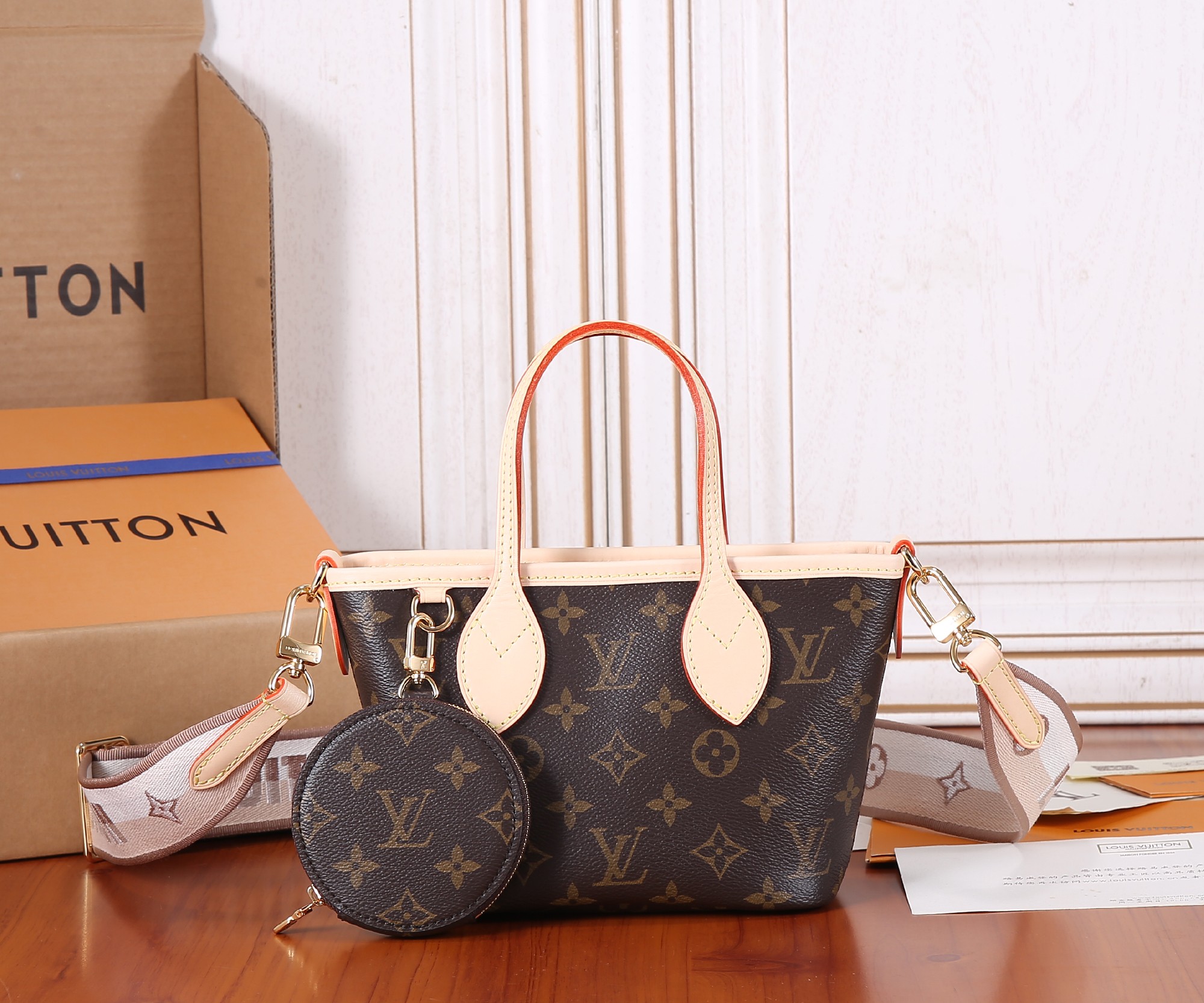 Neverfull Bb Beige Small Size Tote M46705