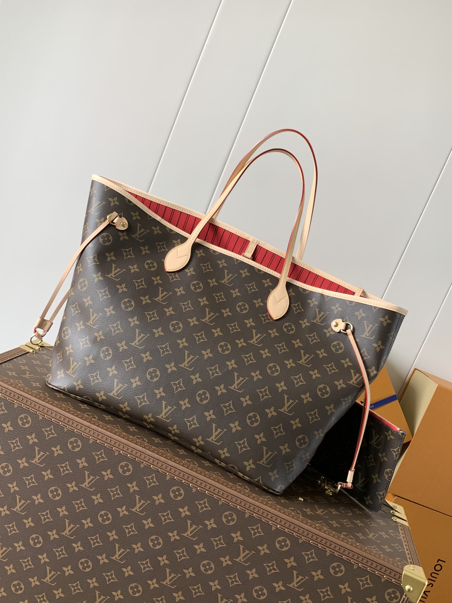 Neverfull Gm Cherry Red Monogram Large Size M41180