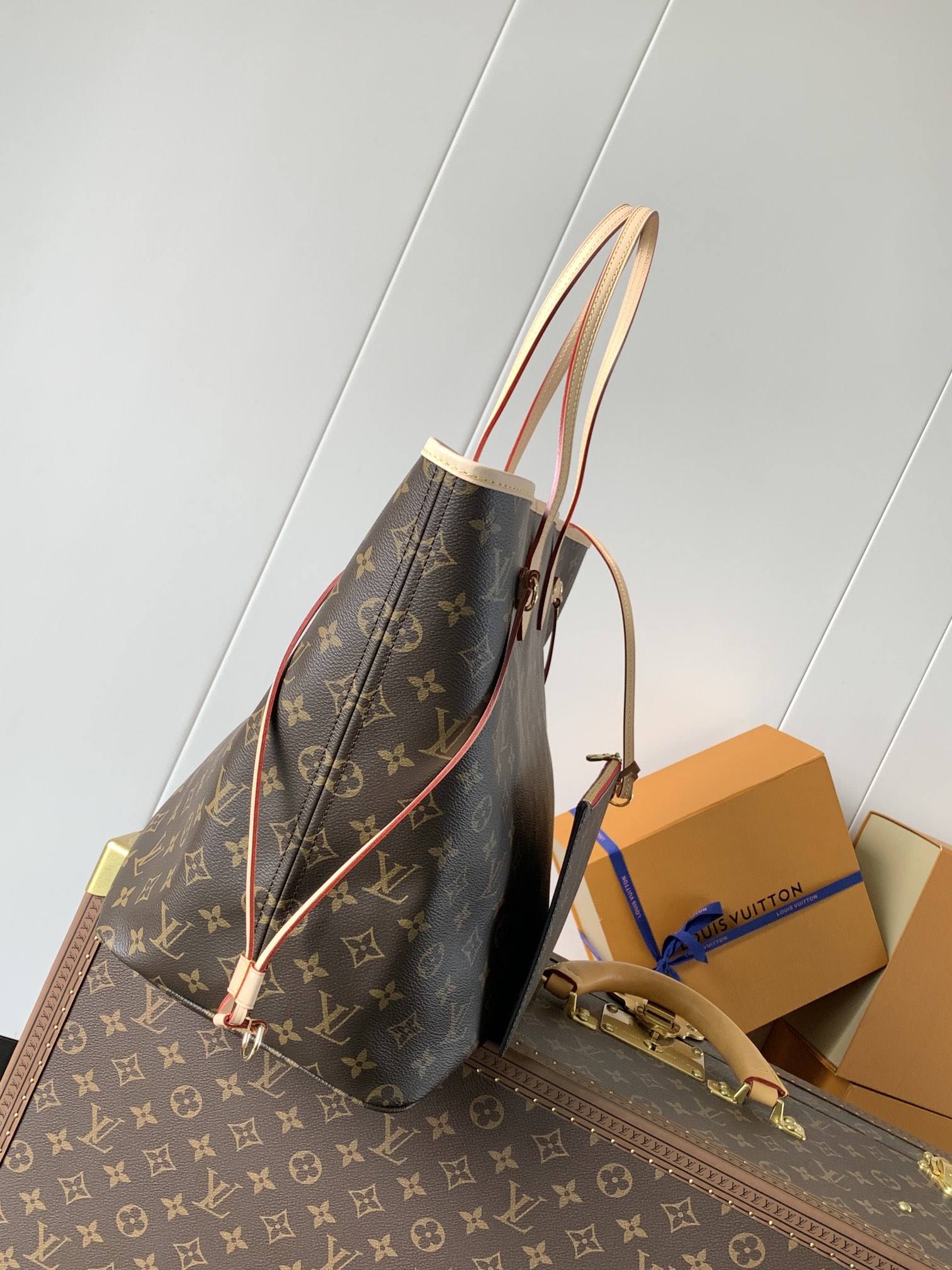 Neverfull Gm Cherry Red Monogram Large Size M41180