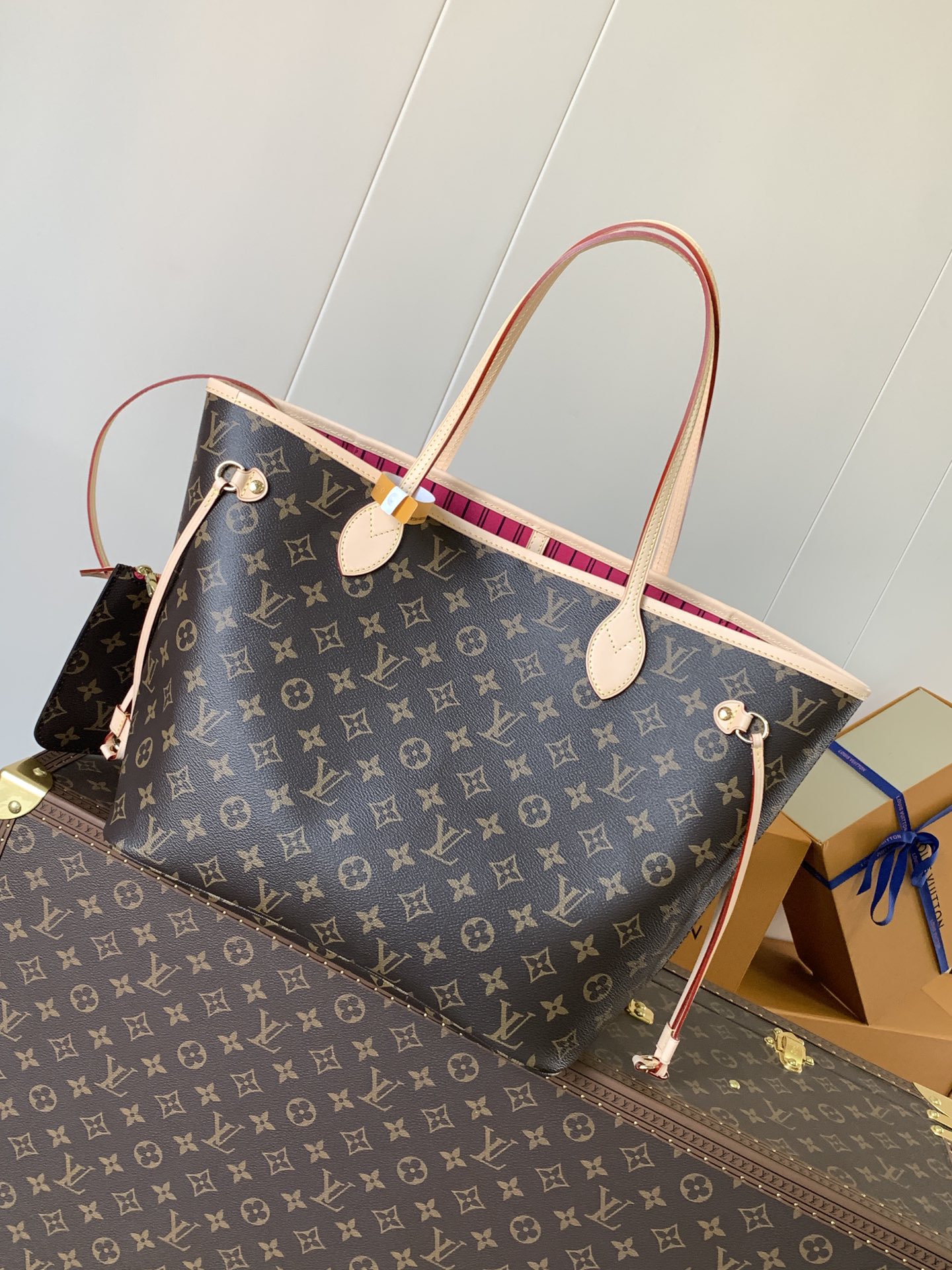 Neverfull Mm Cherry Red Monogram Mid Size Tote M46987