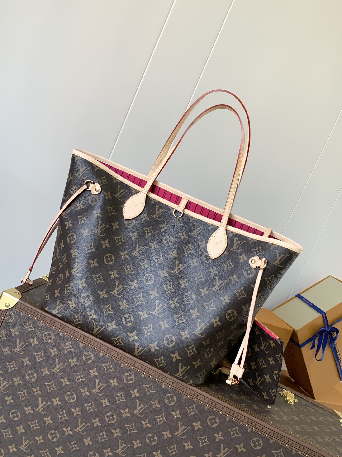 Neverfull Mm Cherry Red Monogram Mid Size Tote M46987