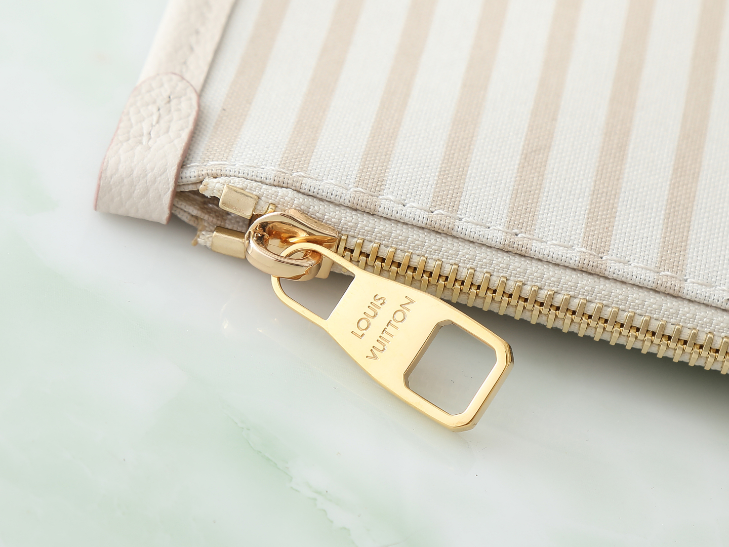 Neverfull Mm Empreinte Leather Bag M14285