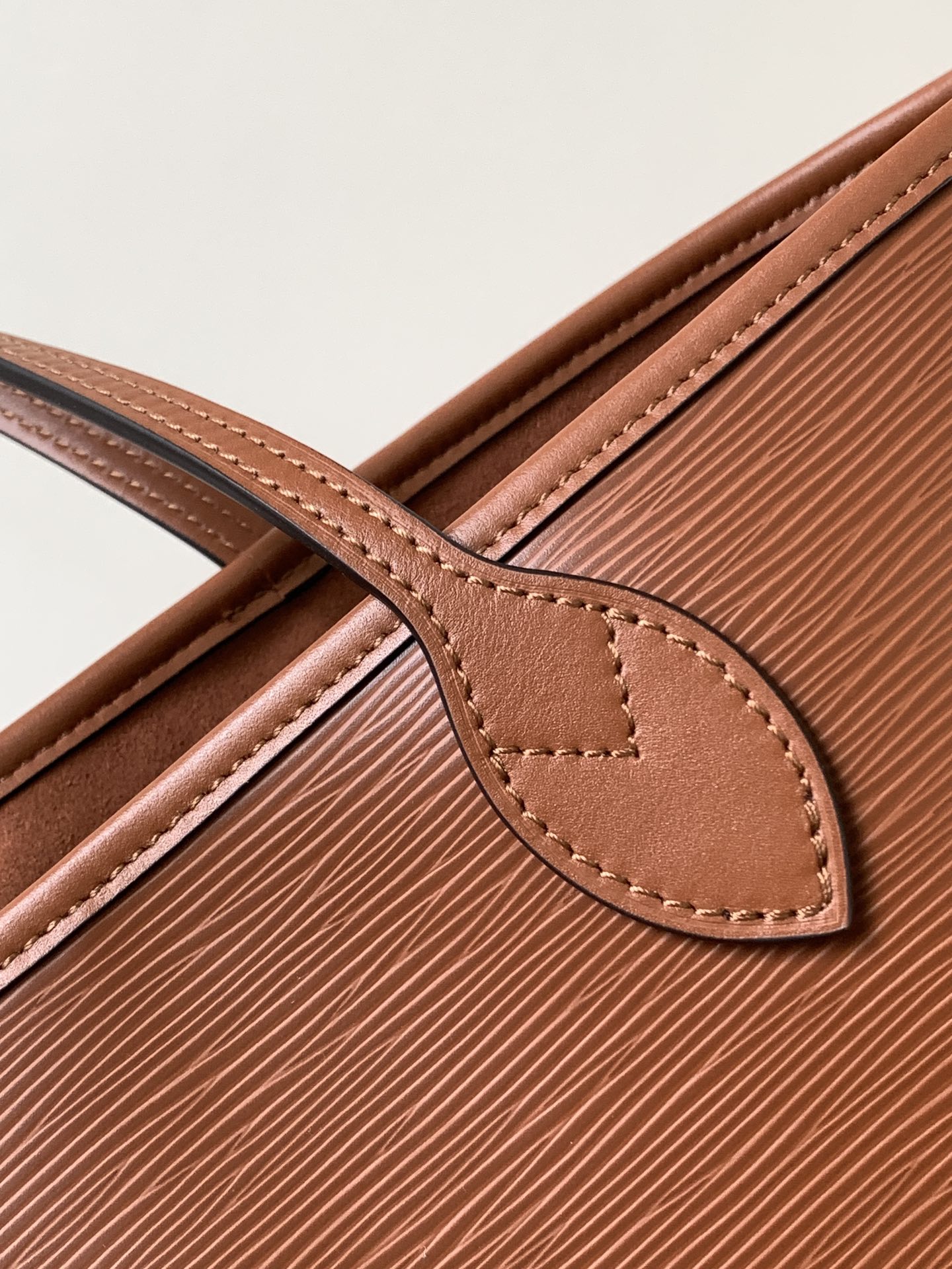 Neverfull Mm Epi Leather Tote Kenyan Fauv M12467