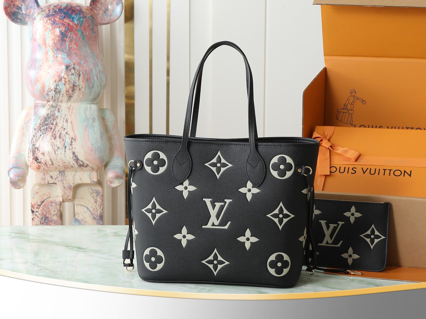Neverfull Mm Mid Side Two Color Tote Black / Beige M58907