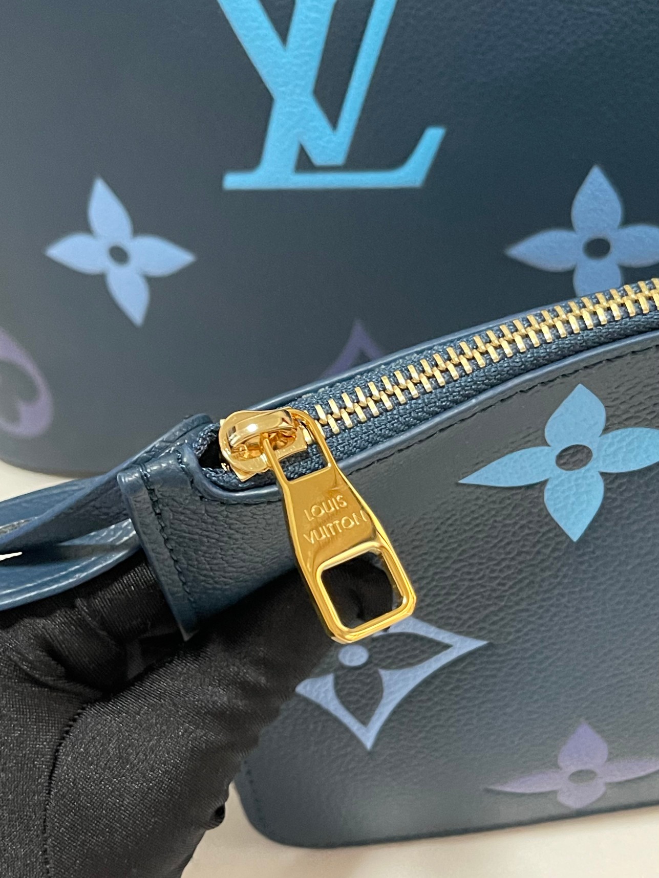 Neverfull Mm Tote Degrade Gradient Blue M46514