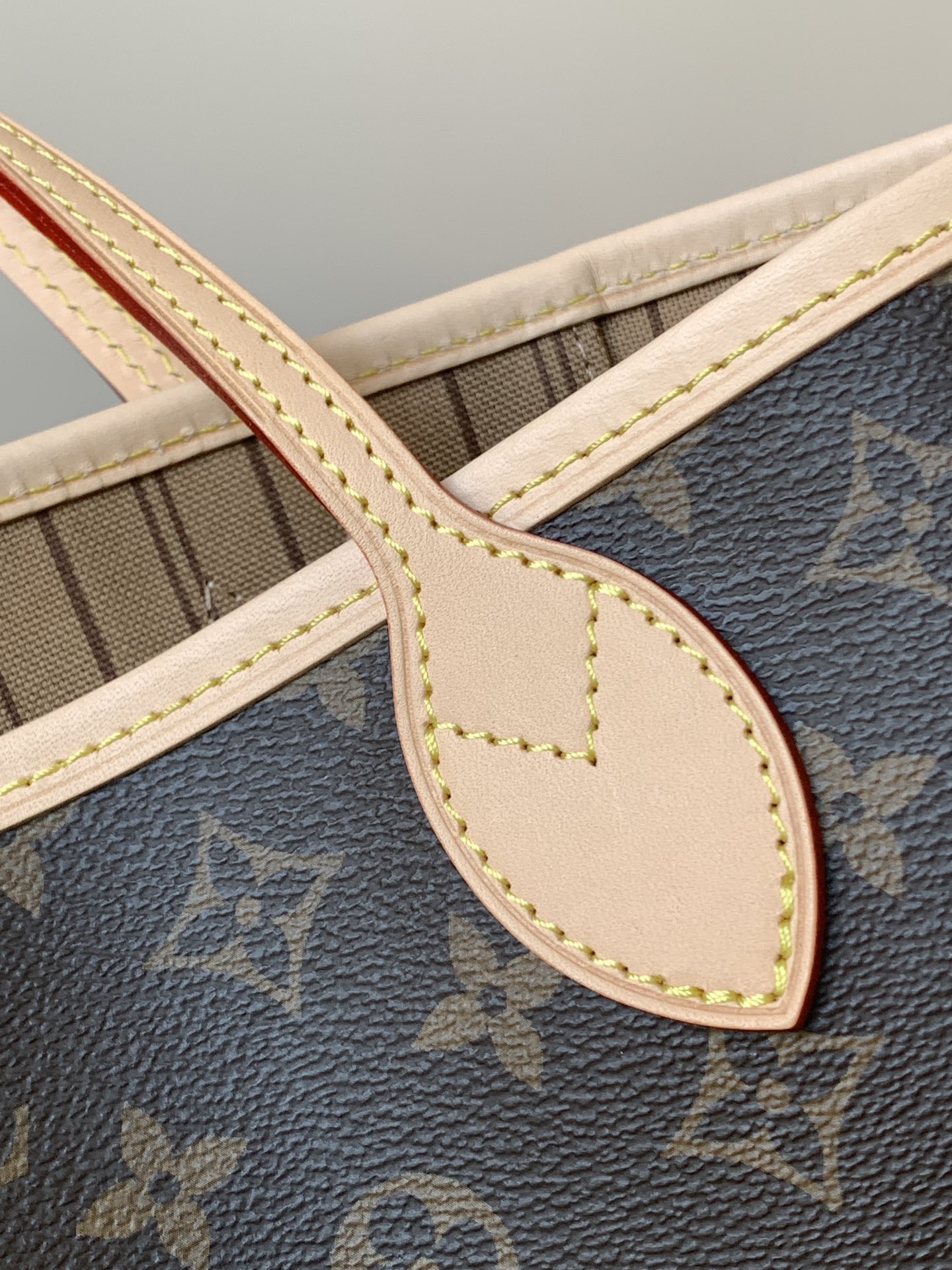 Neverfull Pm Beige Monogram Petite Size Tote M46979