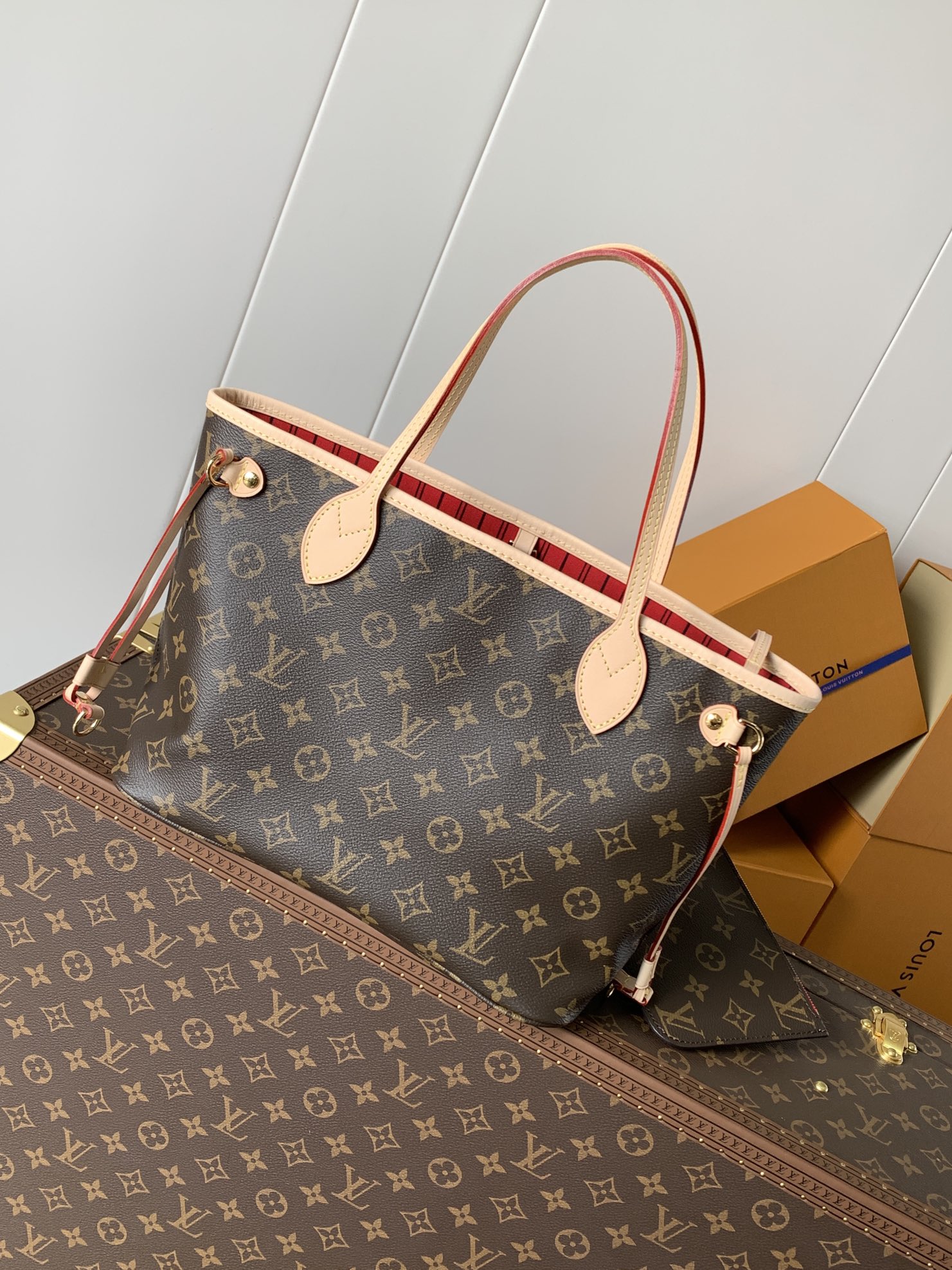 Neverfull Pm Cherry Red Monogram Petite Size Tote M41000
