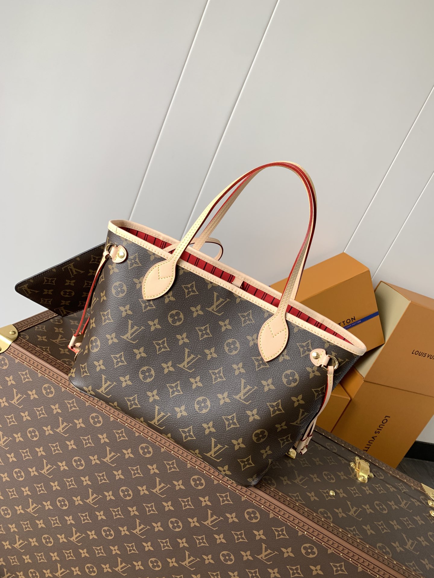 Neverfull Pm Cherry Red Monogram Petite Size Tote M41000