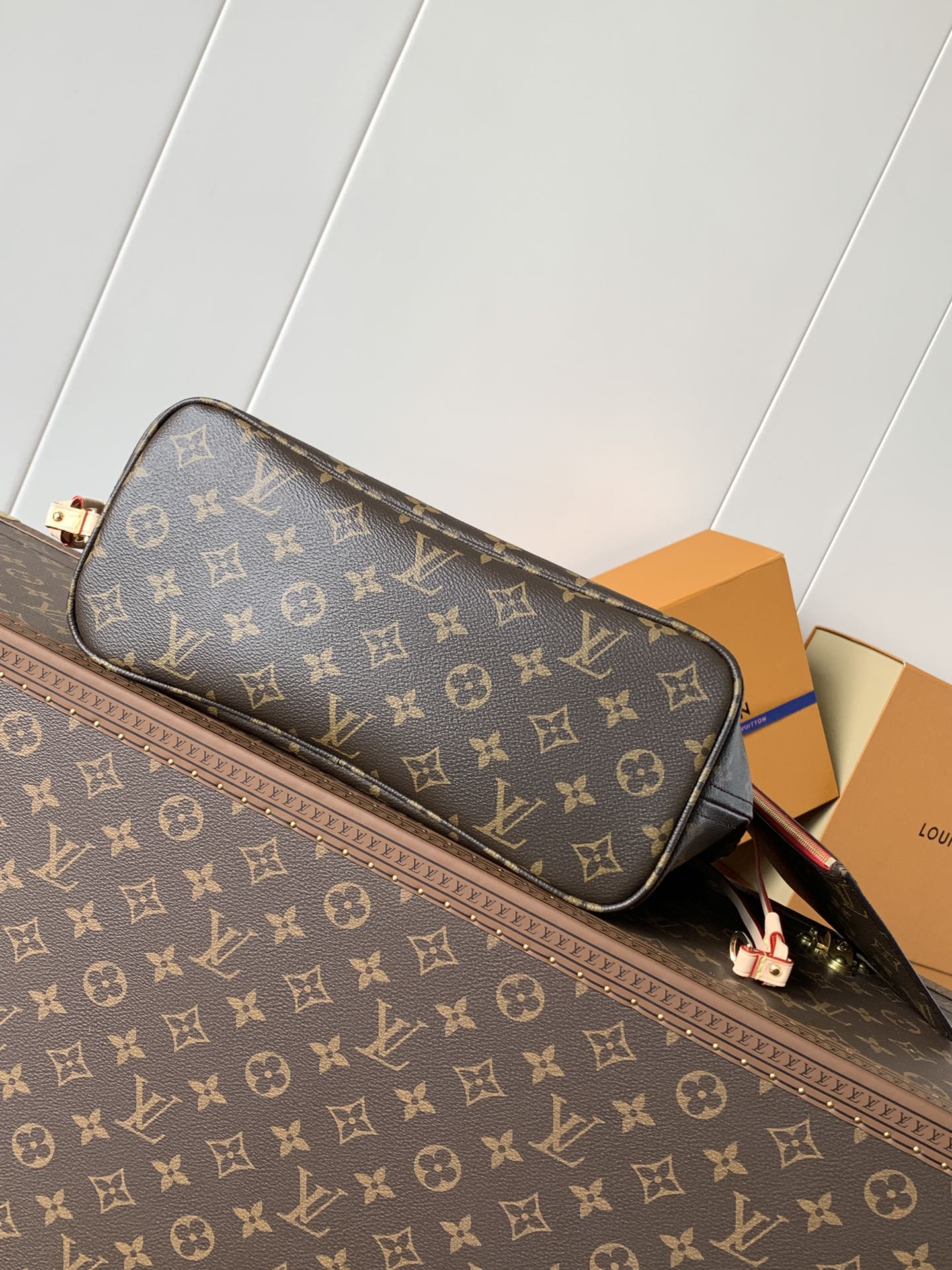 Neverfull Pm Cherry Red Monogram Petite Size Tote M41000