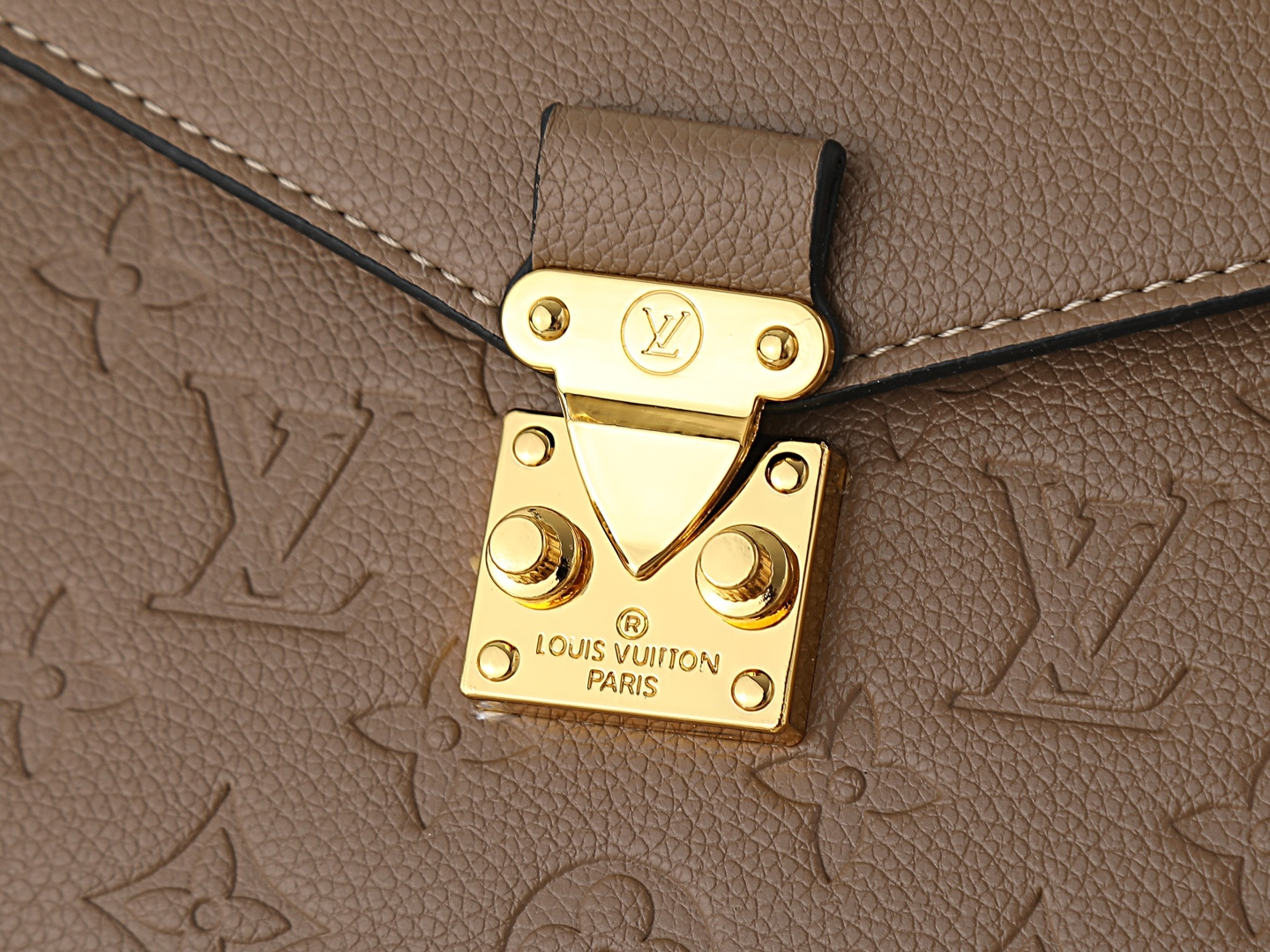 New Luxury LV Bag 11826