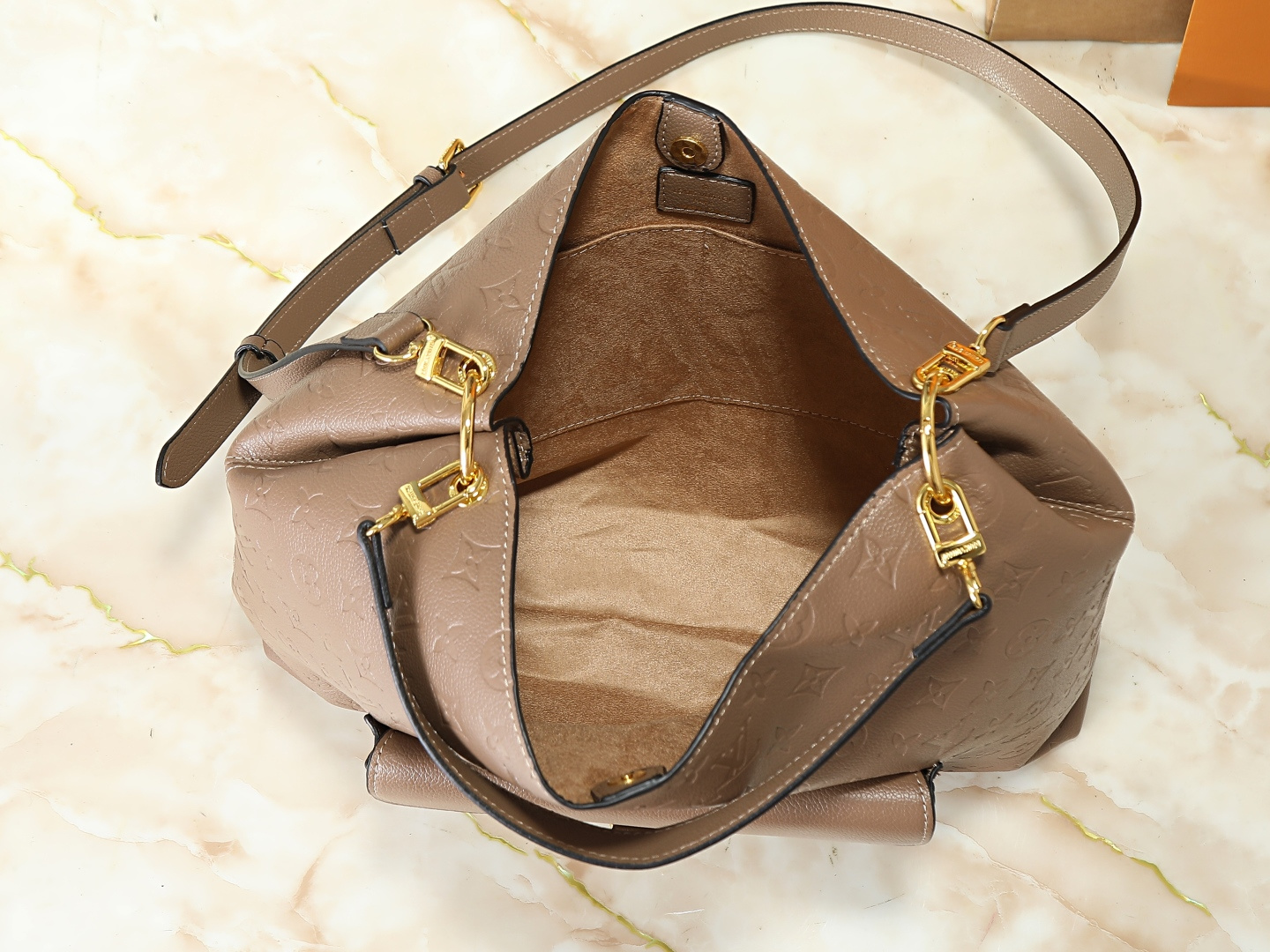 New Luxury LV Bag 11826