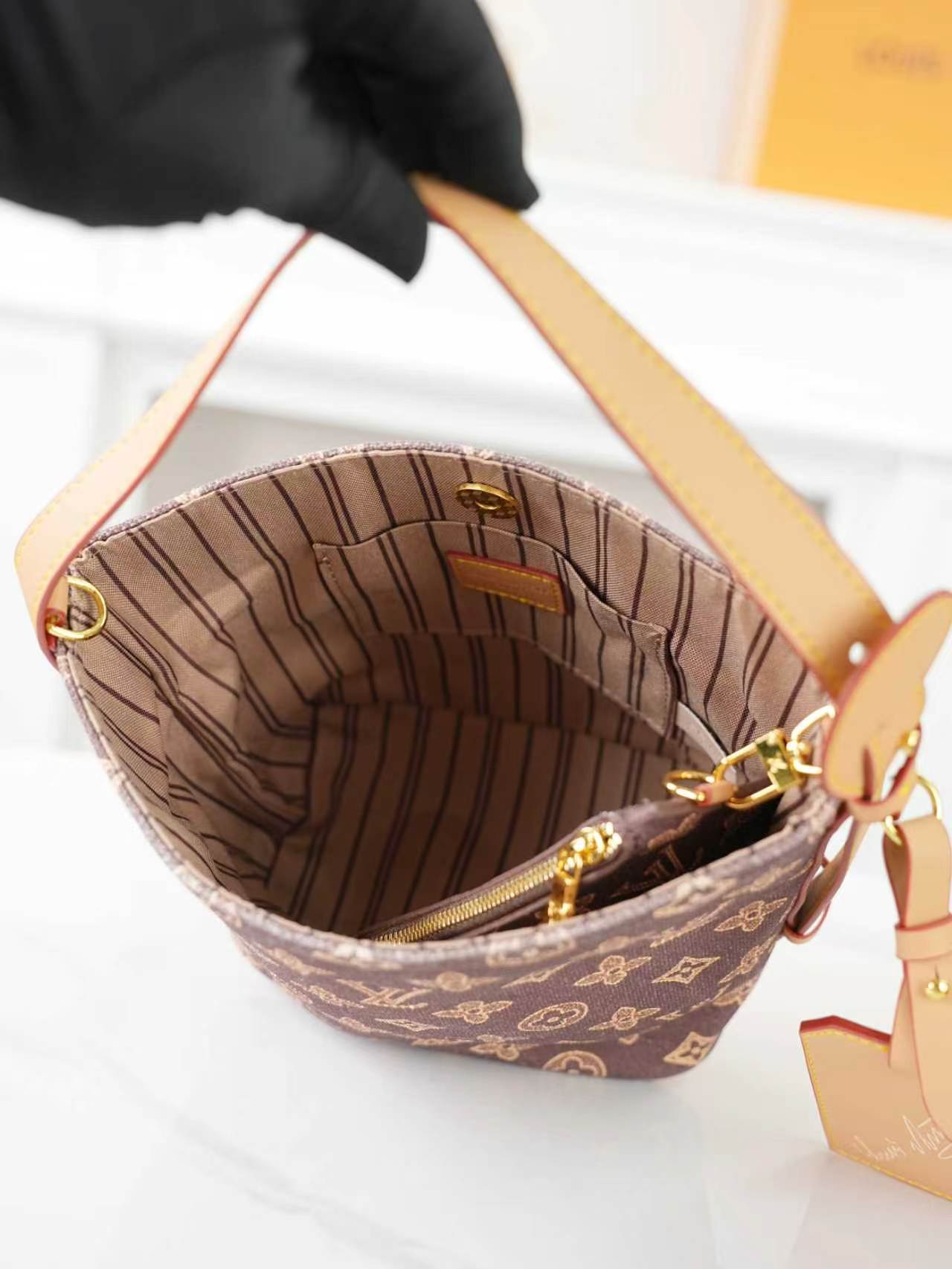 New Luxury LV Bag 12041