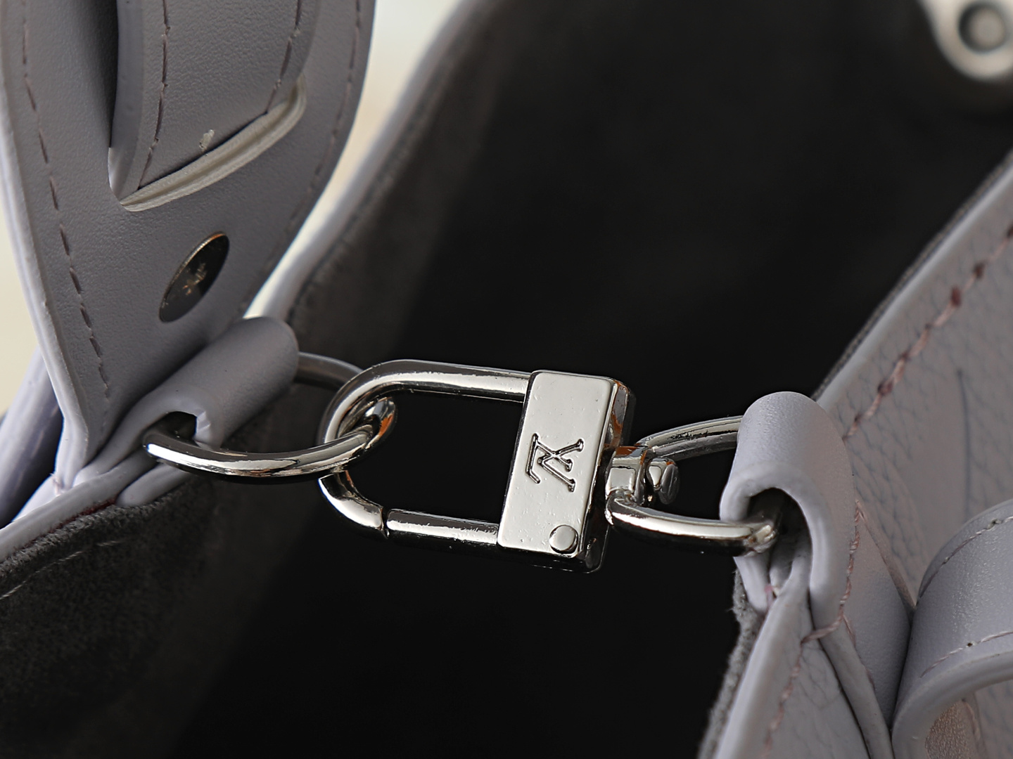 New Luxury LV Bag 12077