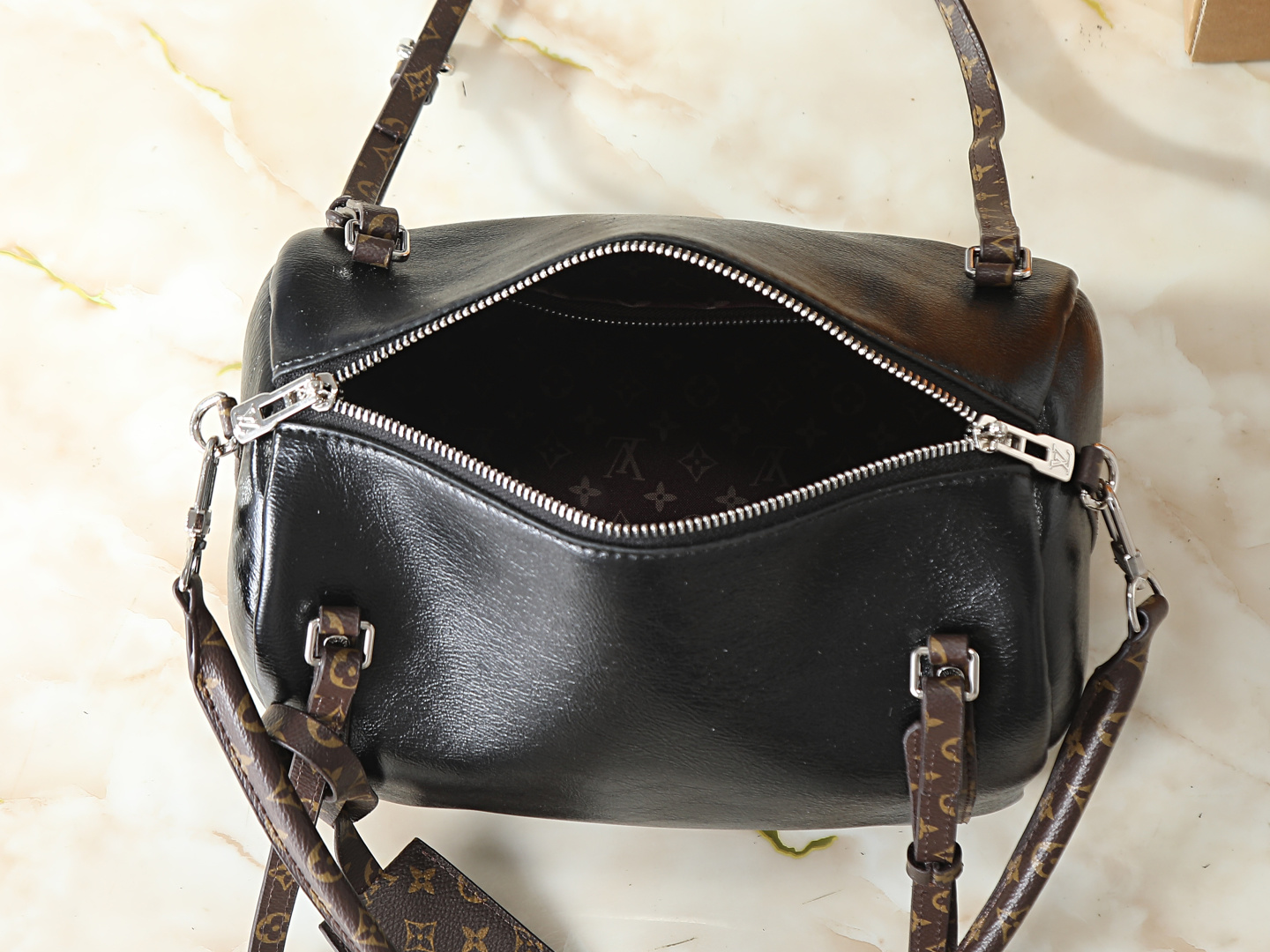 New Luxury LV Bag 12082