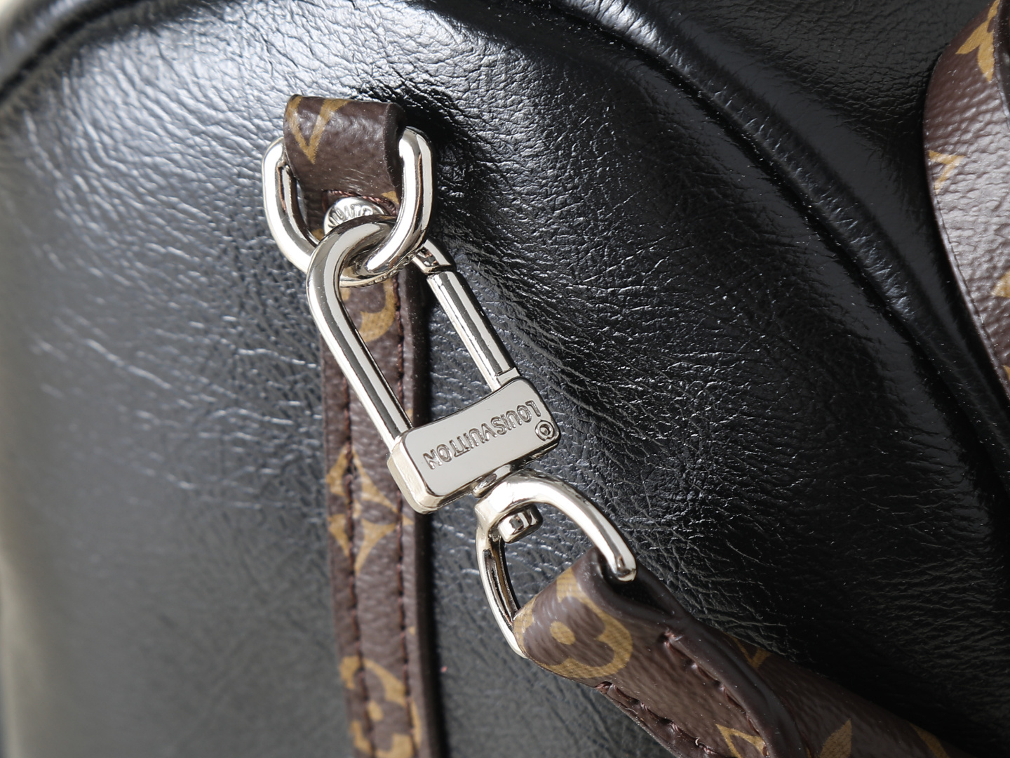 New Luxury LV Bag 12082