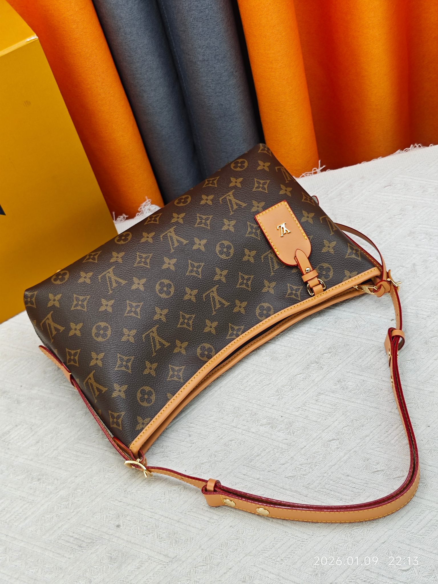 New Luxury LV Bag 12110