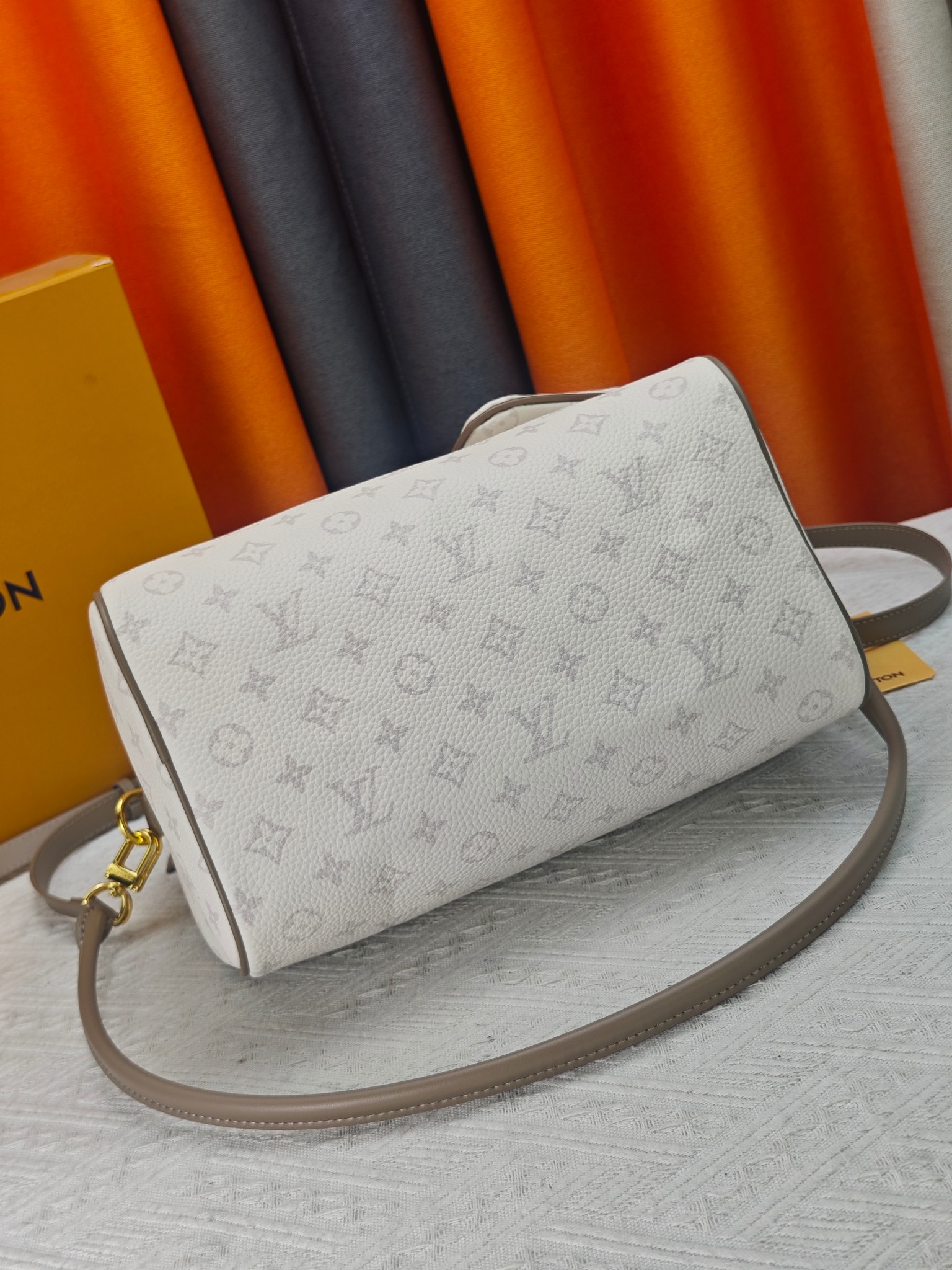 New Luxury LV Bag 12120