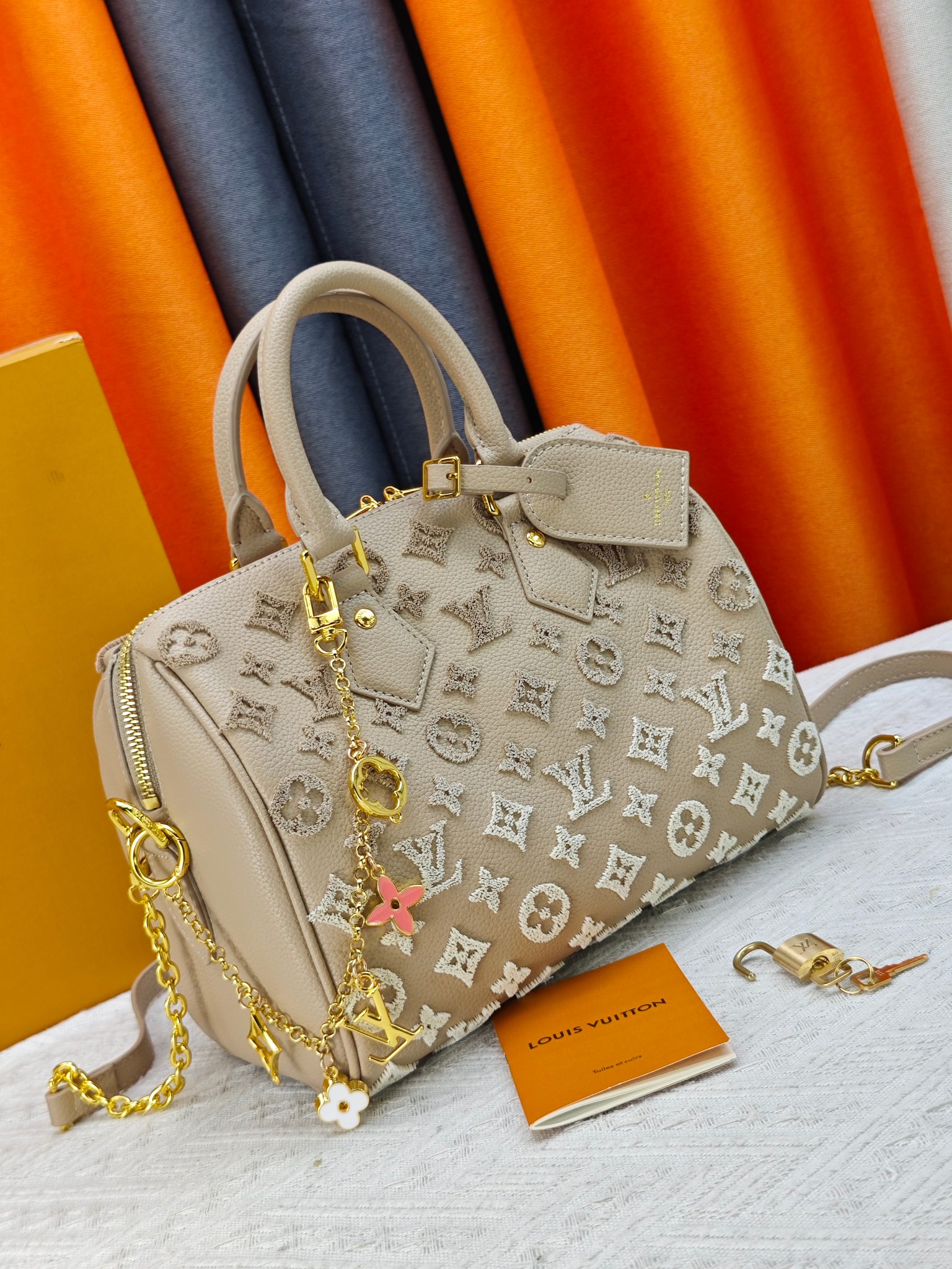 New Luxury LV Bag 12401