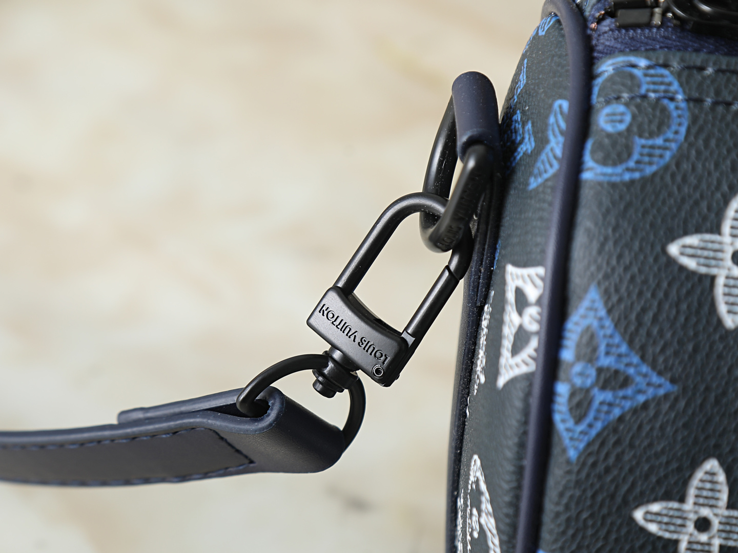New Luxury LV Bag 12585