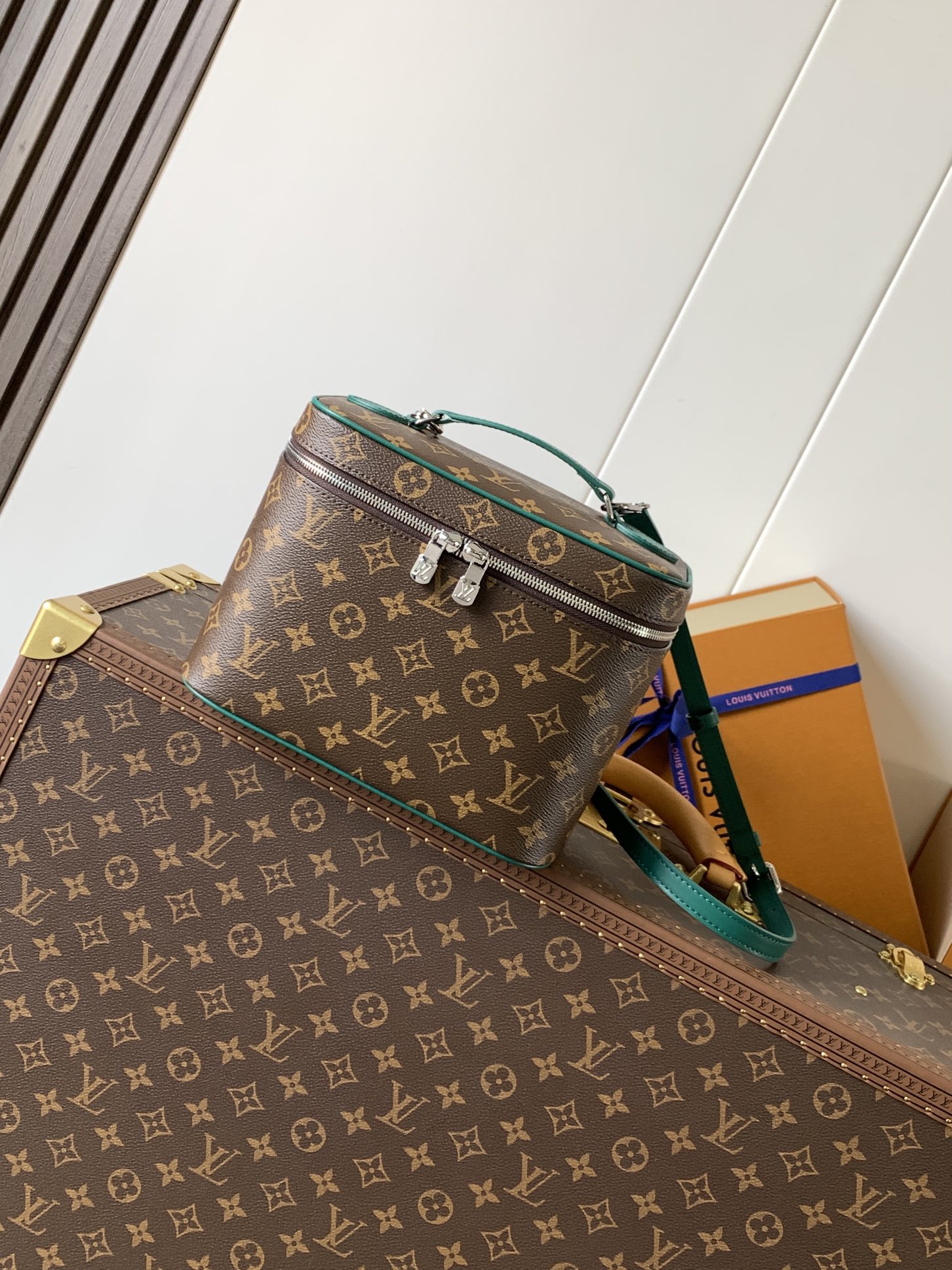 Nice Bb G73 Vanity Bag Borneo Green M12667