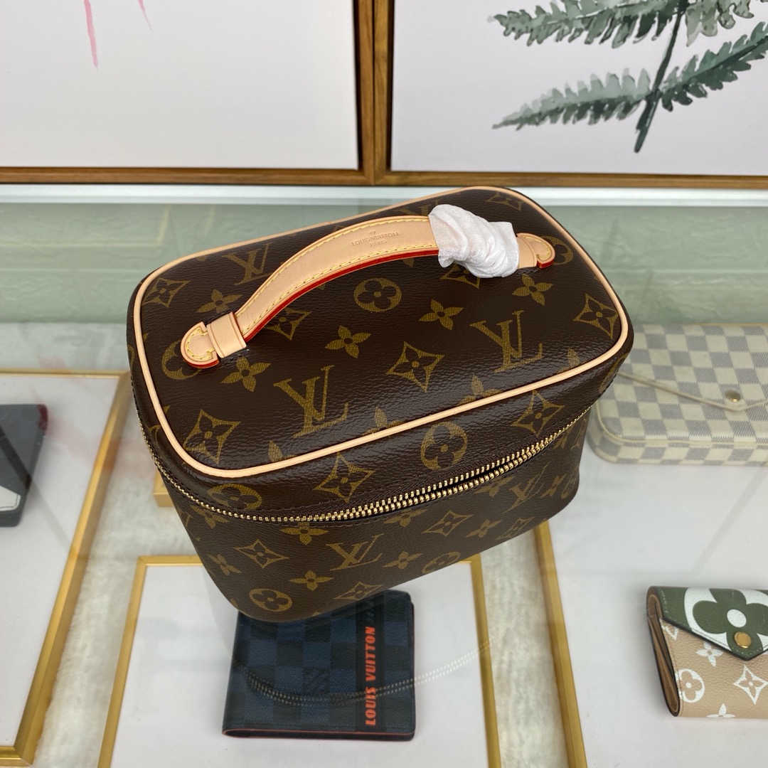 Nice Mini Vanity Toiletry Pouch Monogram M44495