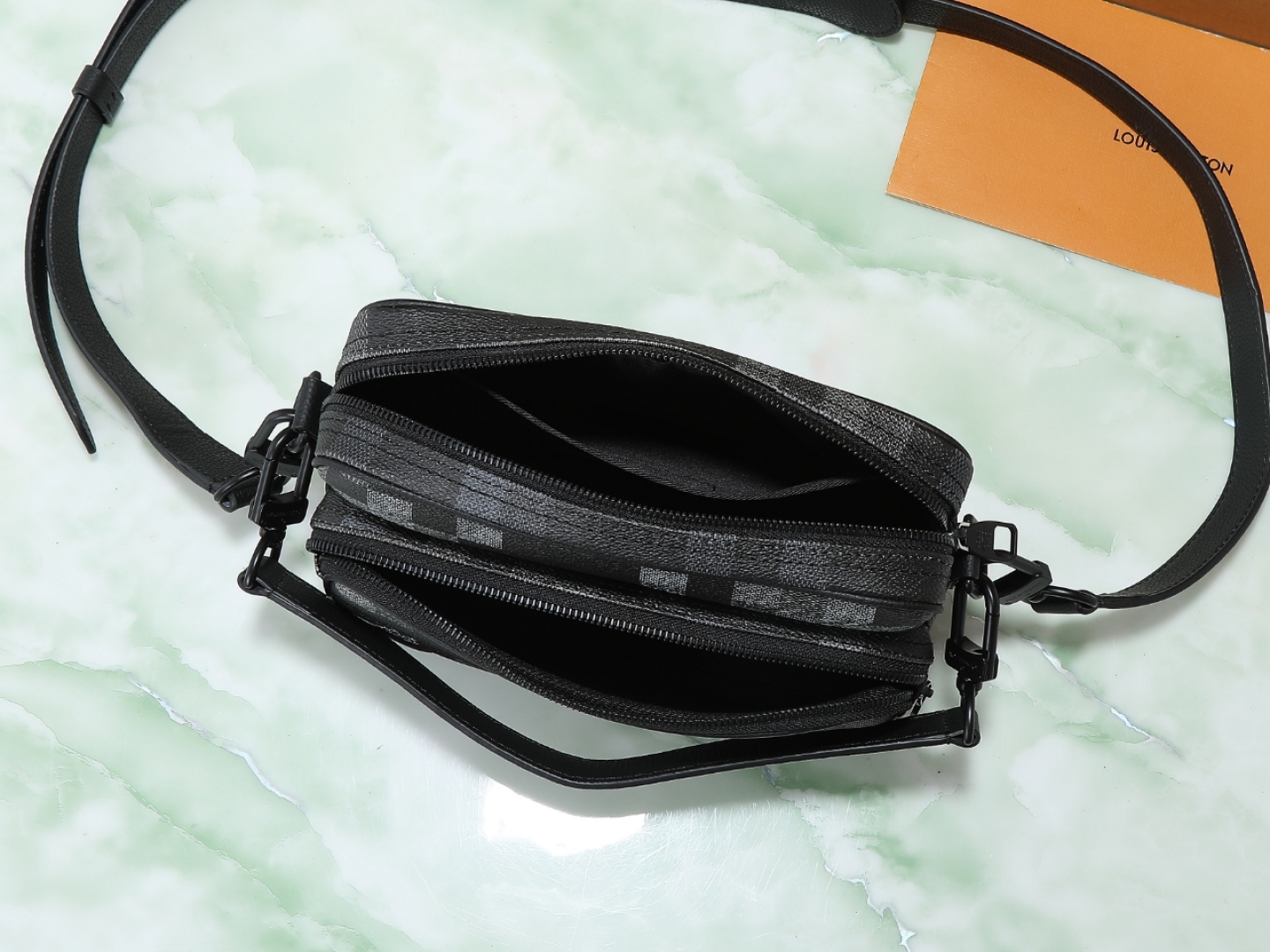 Nil Bag Damoflage Black M26068